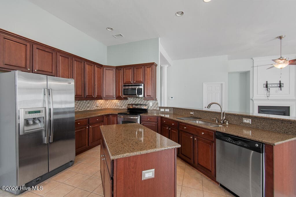 Single Family Residence at 283 Carolina Farms Boulevard, Calabash, NC 28467, photo 14 of 90
