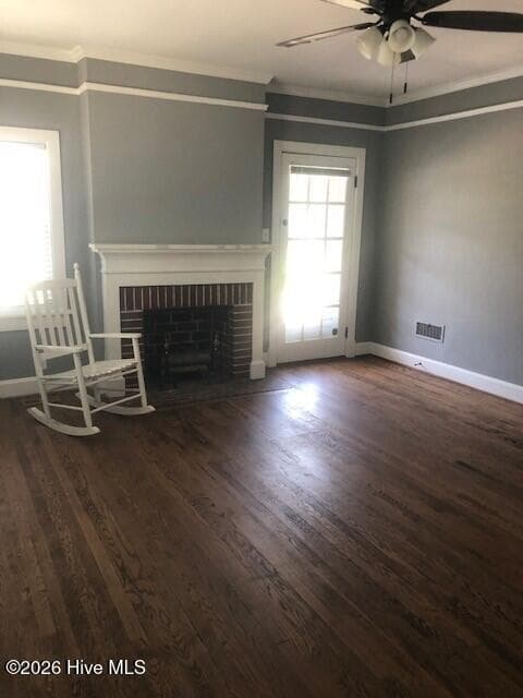 Single Family Residence at 913 E Mulberry Street, Goldsboro, NC 27530, photo 4 of 15