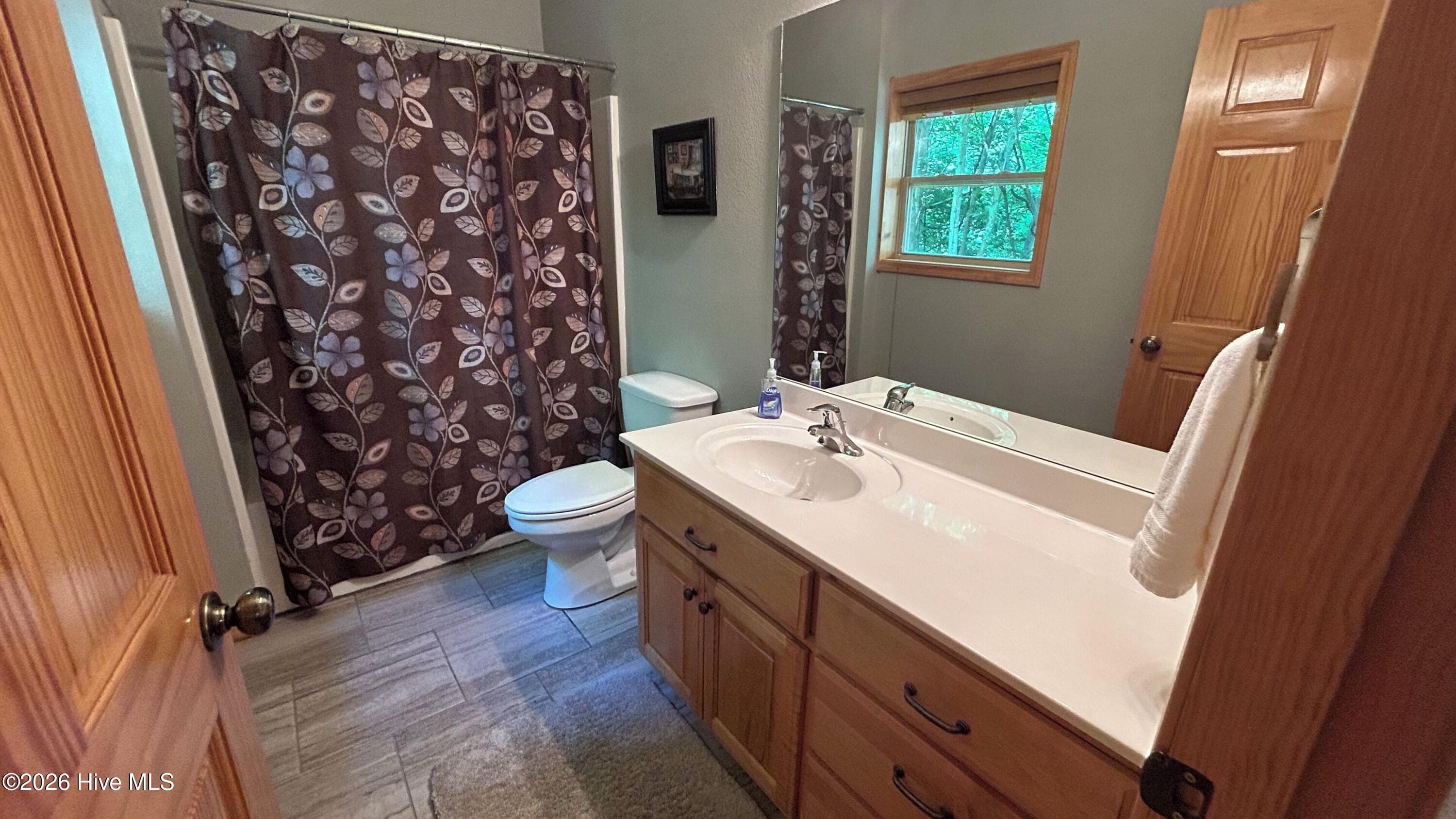 Single Family Residence at 660 Buck Ridge Drive, Murphy, NC 28906, photo 23 of 77