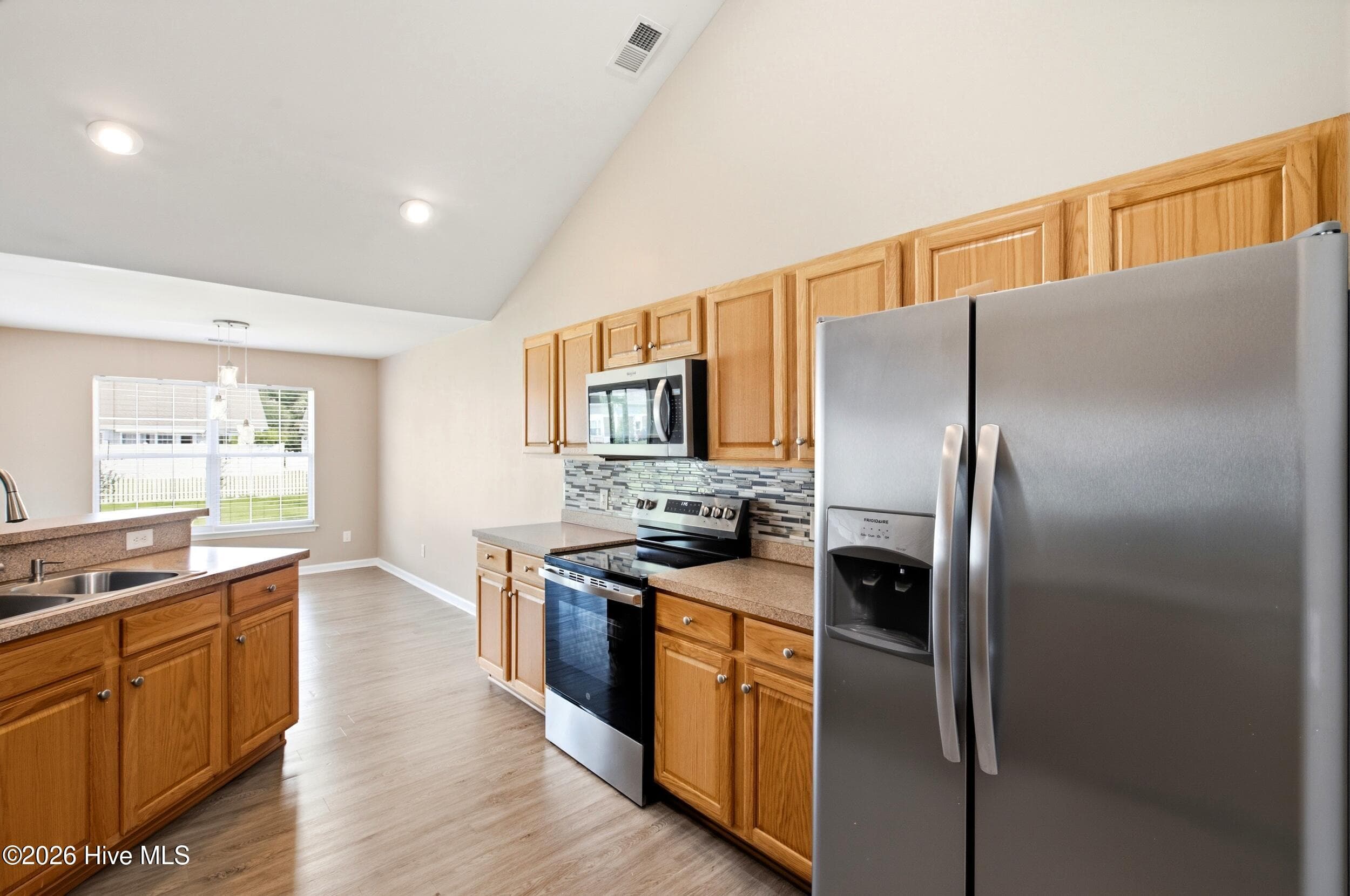 Single Family Residence at 122 Planters Row Lane, Calabash, NC 28467, photo 14 of 51