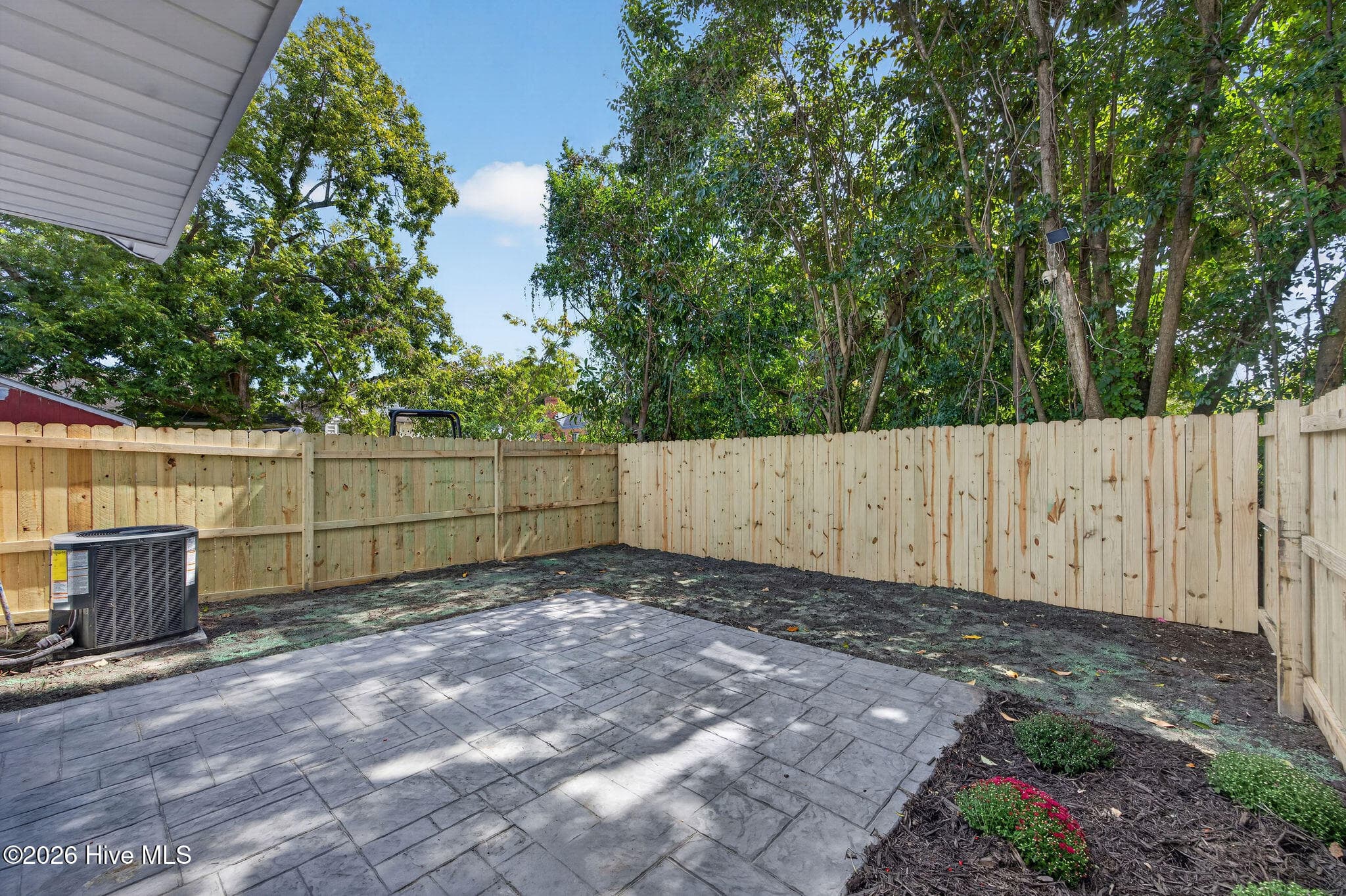Single Family Residence at 1114 Orange Street, Wilmington, NC 28401, photo 29 of 31