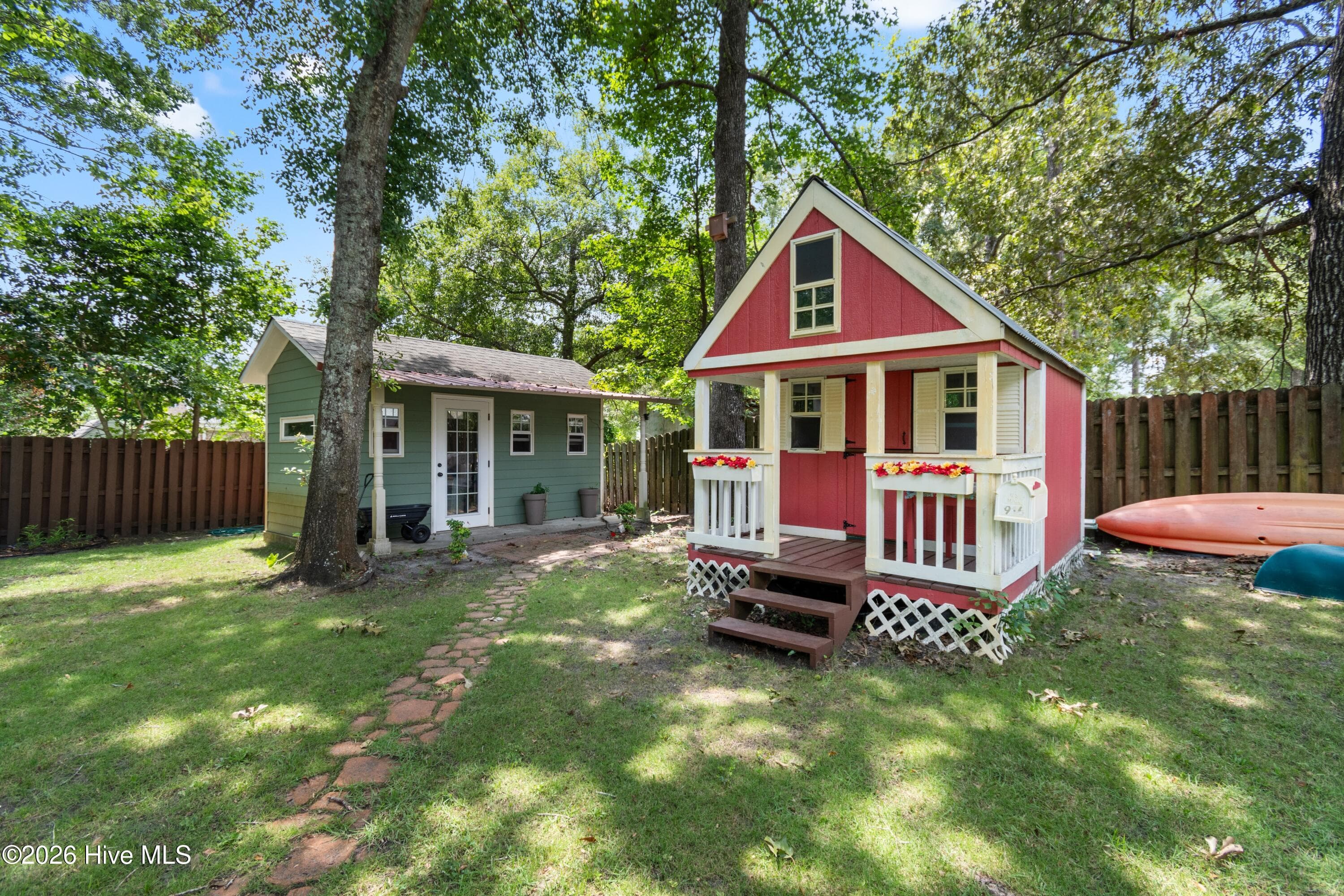 Single Family Residence at 518 Highgreen Drive, Wilmington, NC 28411, photo 4 of 6