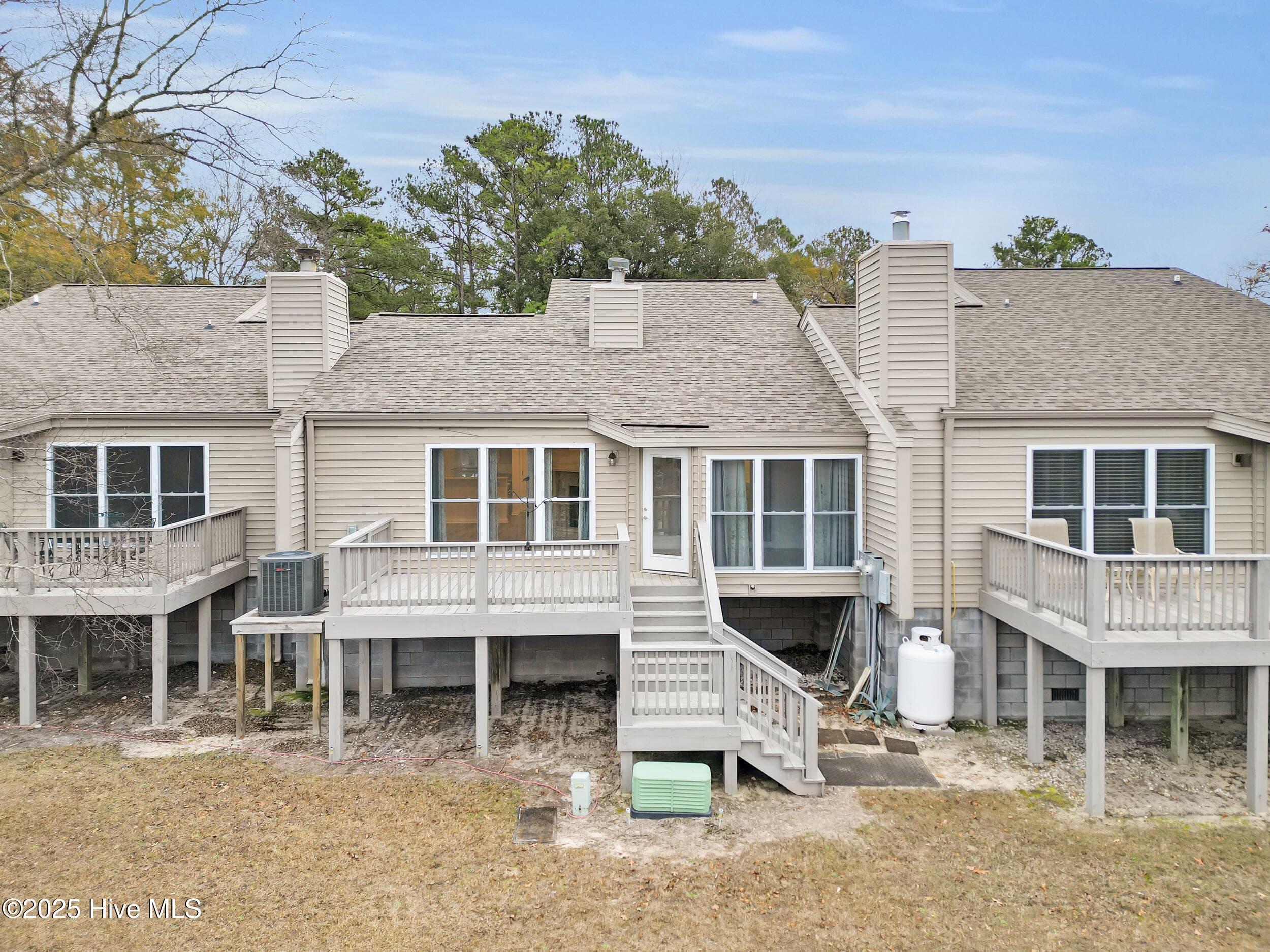 Single Family Residence at 7212 Windward Drive, New Bern, NC 28560, photo 34 of 41