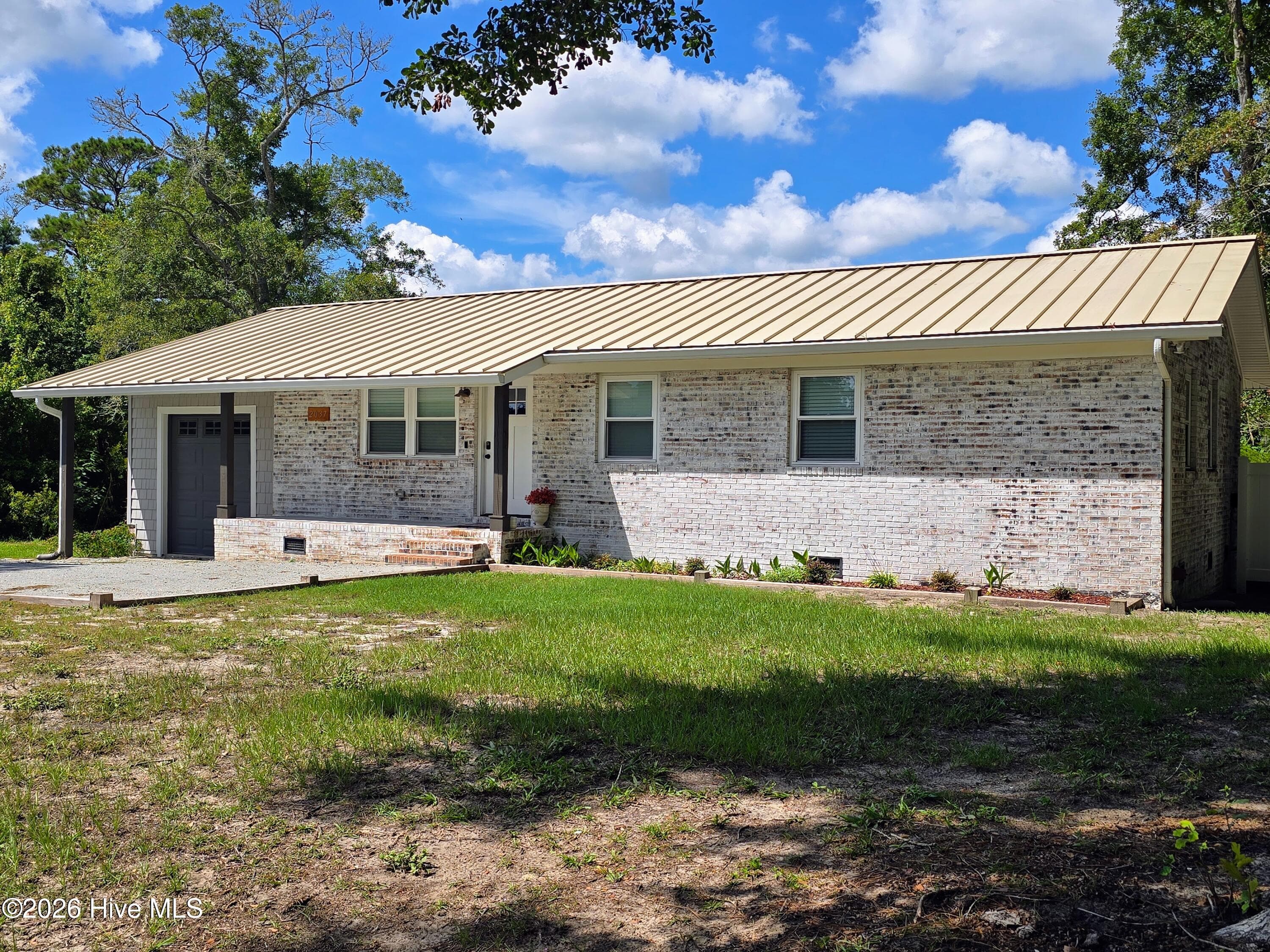 Single Family Residence at 2037 Oxpen Road SW, Supply, NC 28462, photo 2 of 73