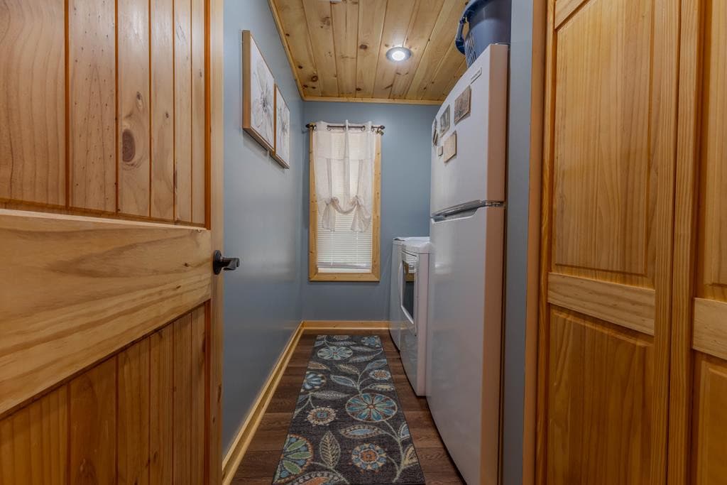 Residential at 190 Galloway Drive, Hayesville, NC 28904, photo 35 of 37