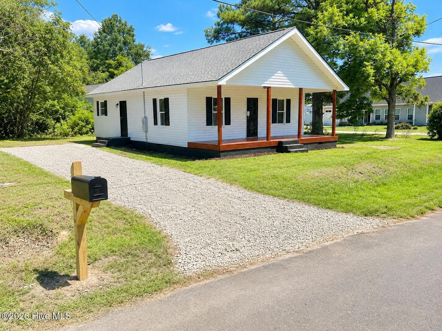302 W 1st Street, Princeton, NC 27569