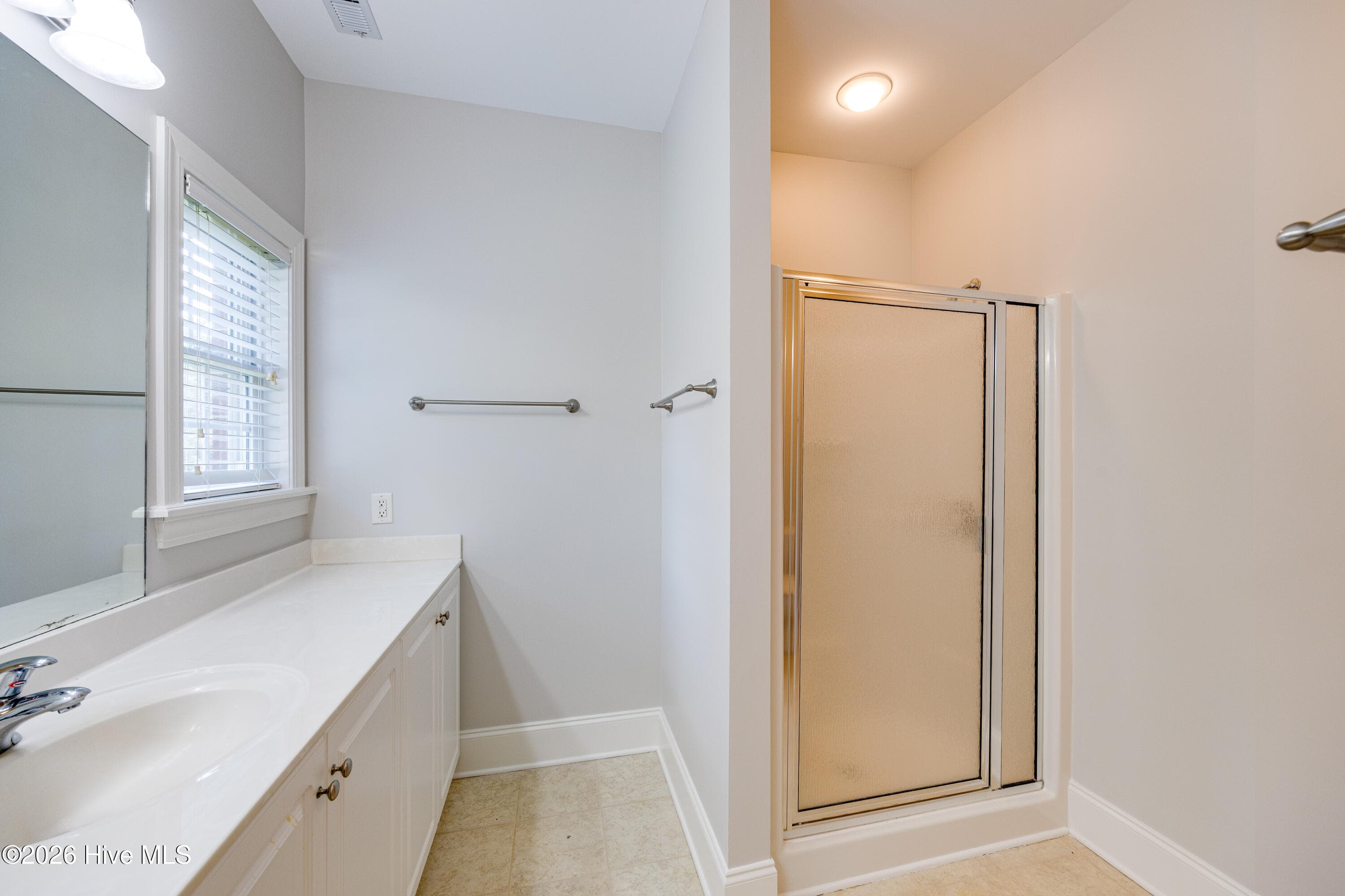 Single Family Residence at 207 Inda Way, Washington, NC 27889, Washington, photo 16 of 41