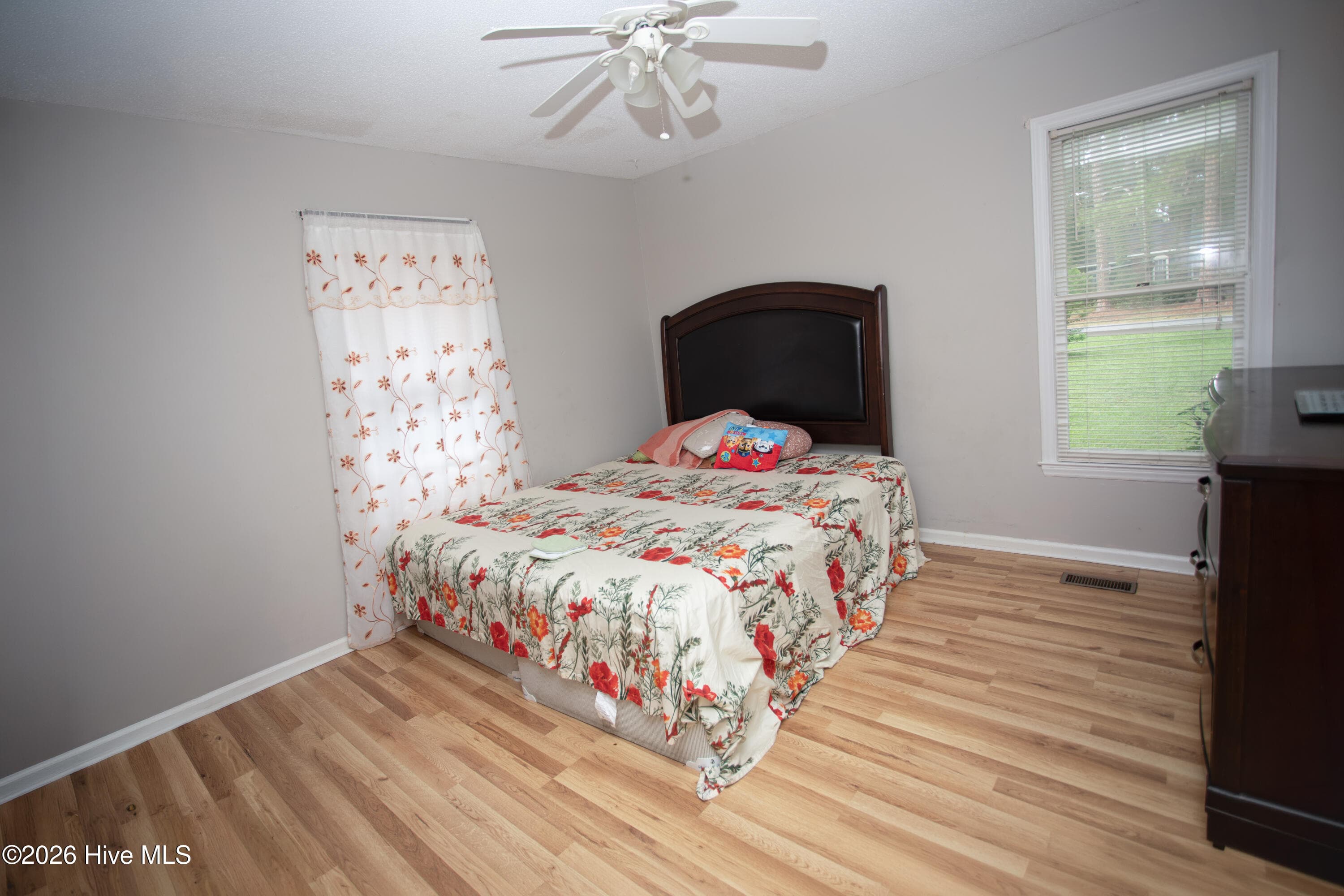 Single Family Residence at 1504 Darby Place, Goldsboro, NC 27534, photo 9 of 16