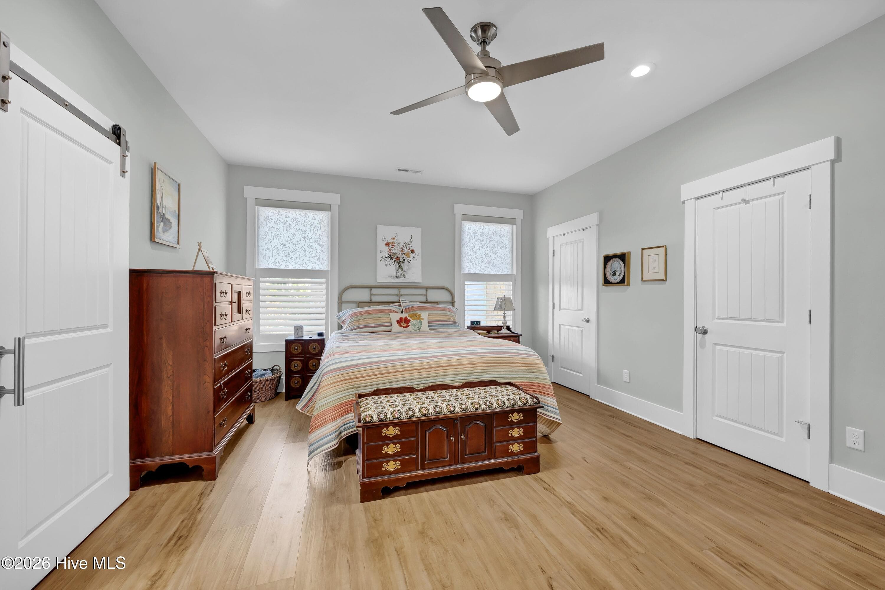 Single Family Residence at 702 Fayetteville Avenue, Carolina Beach, NC 28428, photo 15 of 31