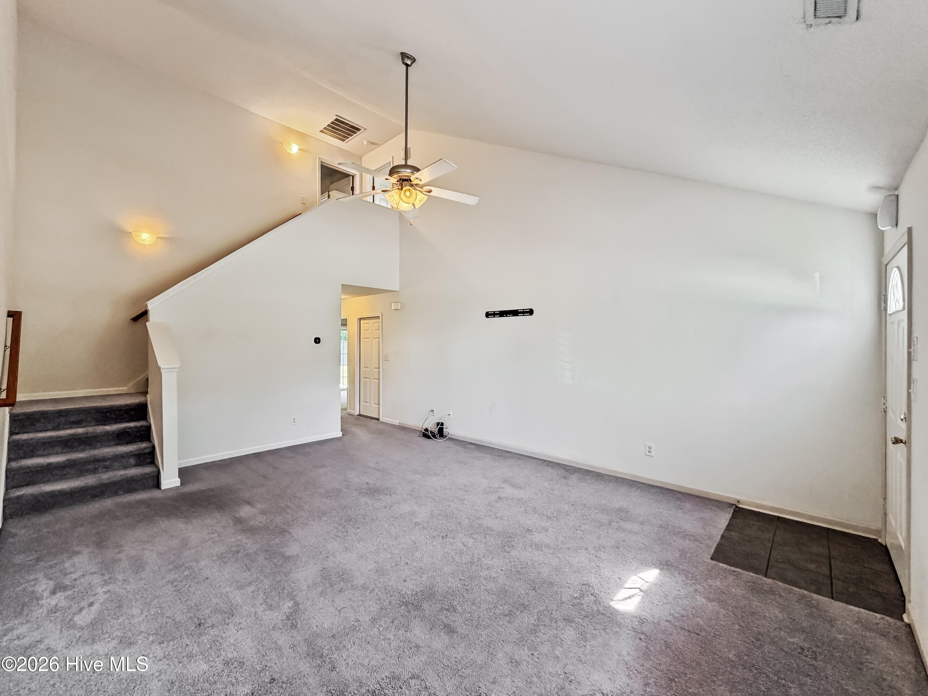 Townhouse at 164 Kelly Circle, Hubert, NC 28539, photo 6 of 33