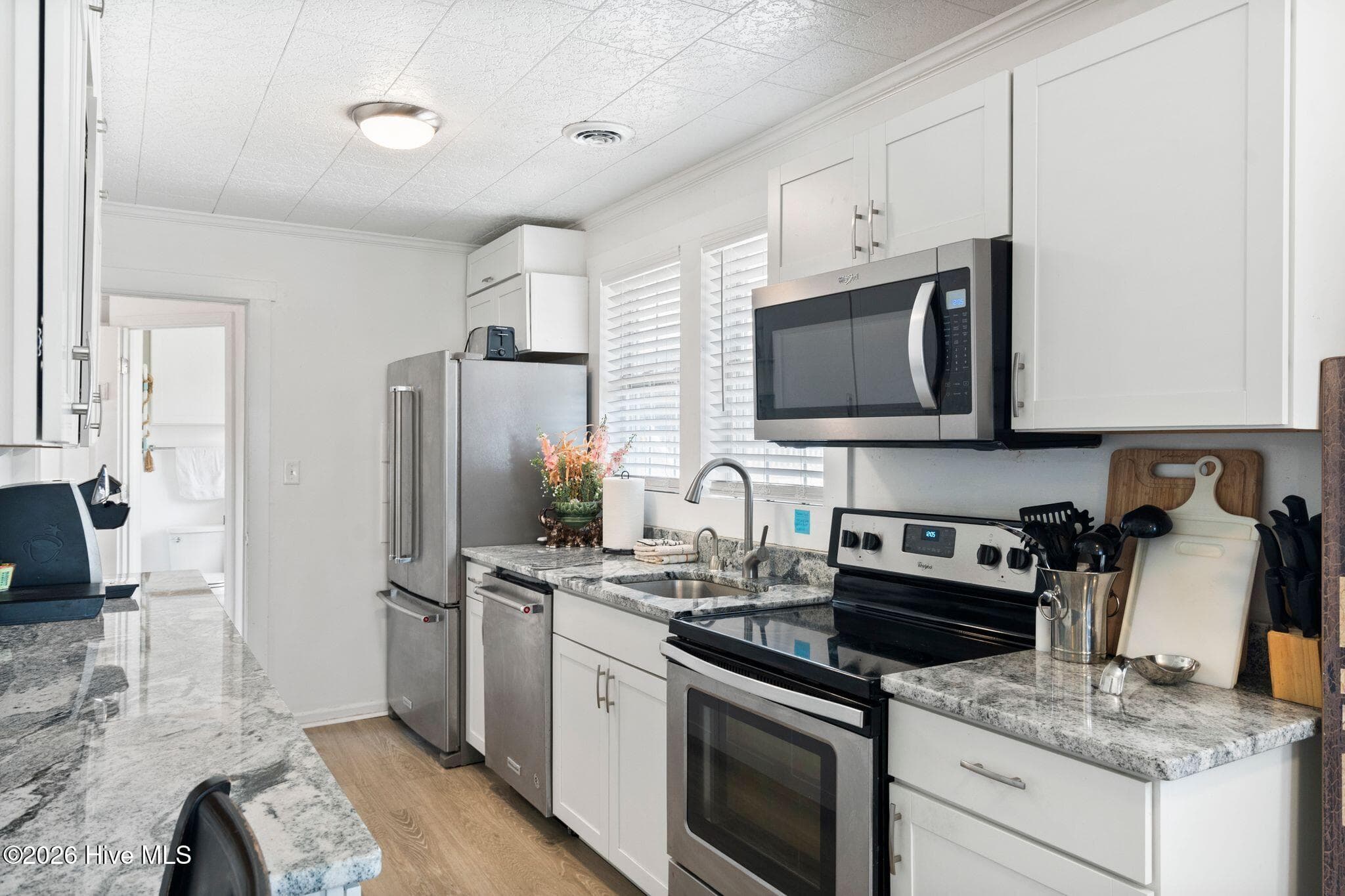 Single Family Residence at 805 Carolina Beach Avenue N, Carolina Beach, NC 28428, photo 4 of 9
