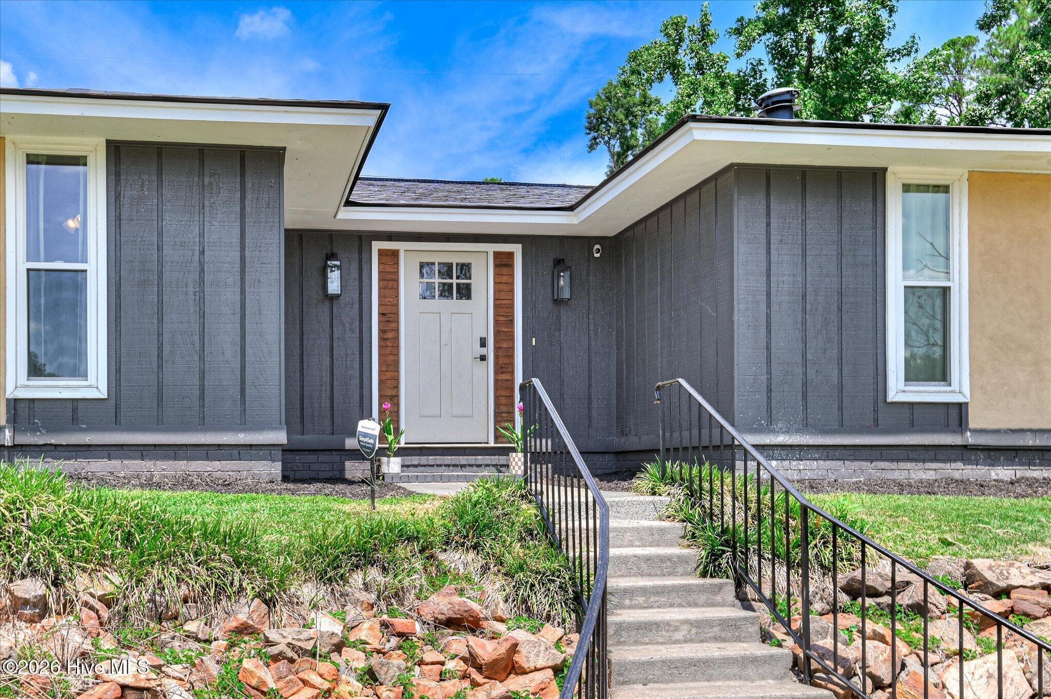 Single Family Residence at 131 Dresden Drive, Martinez, GA 30907, photo 4 of 44