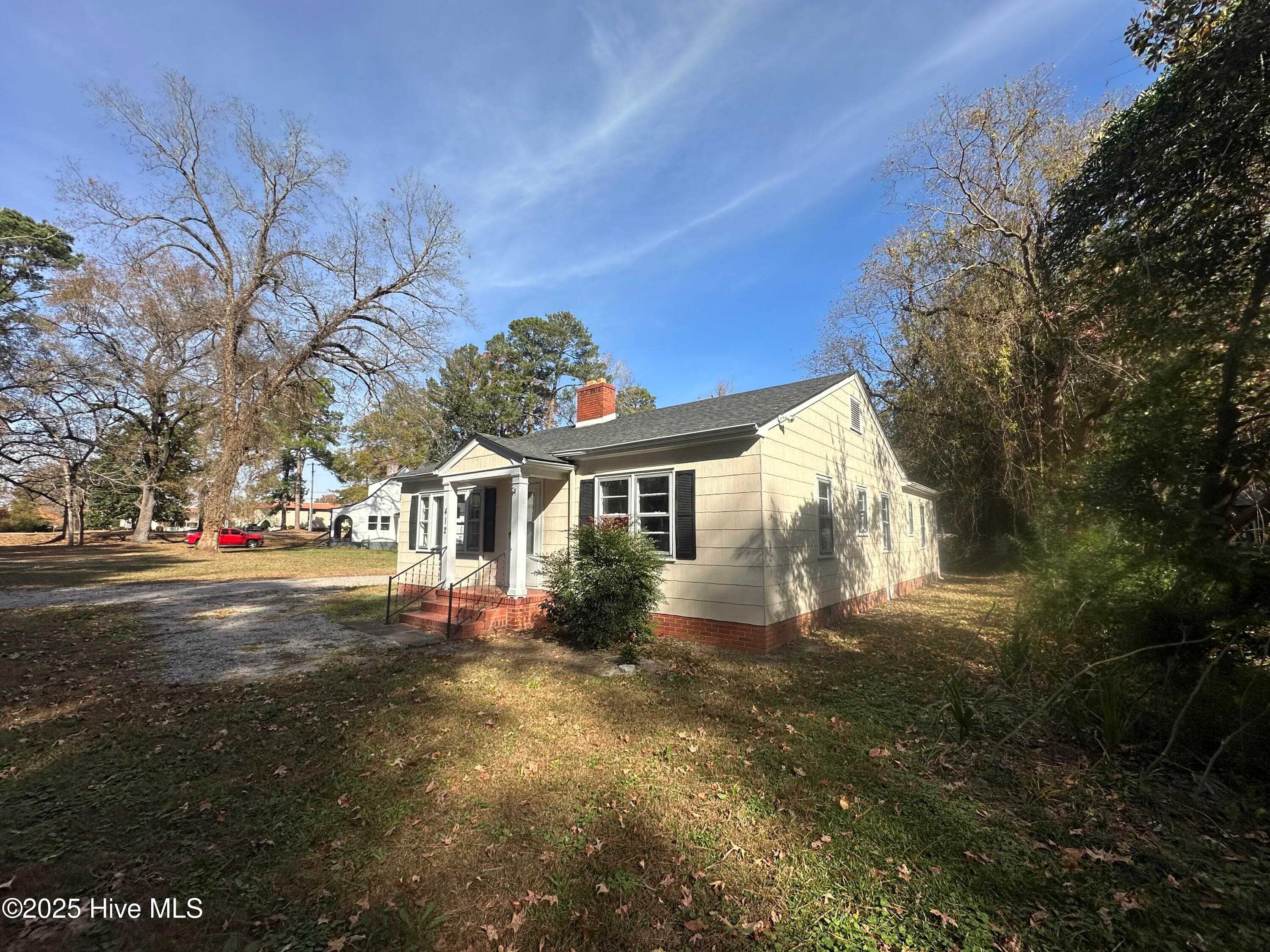Single Family Residence at 412 Lanoca Avenue, Laurinburg, NC 28352, photo 6 of 24