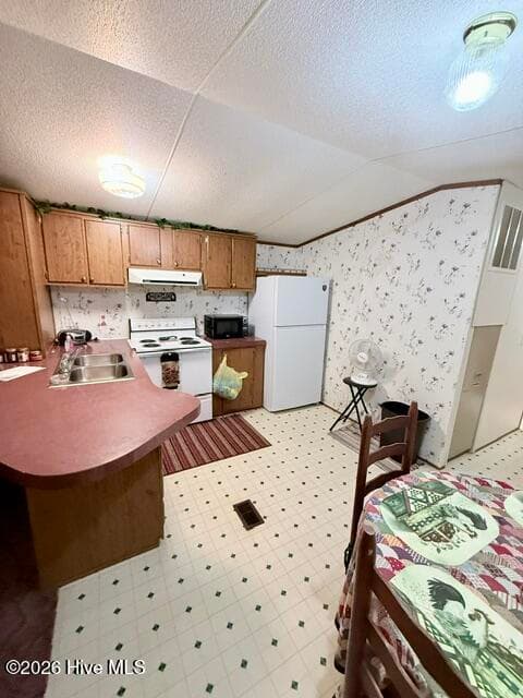 Manufactured Home at 89 Dog Hollow Hollow, Robbinsville, NC 28771, photo 6 of 22