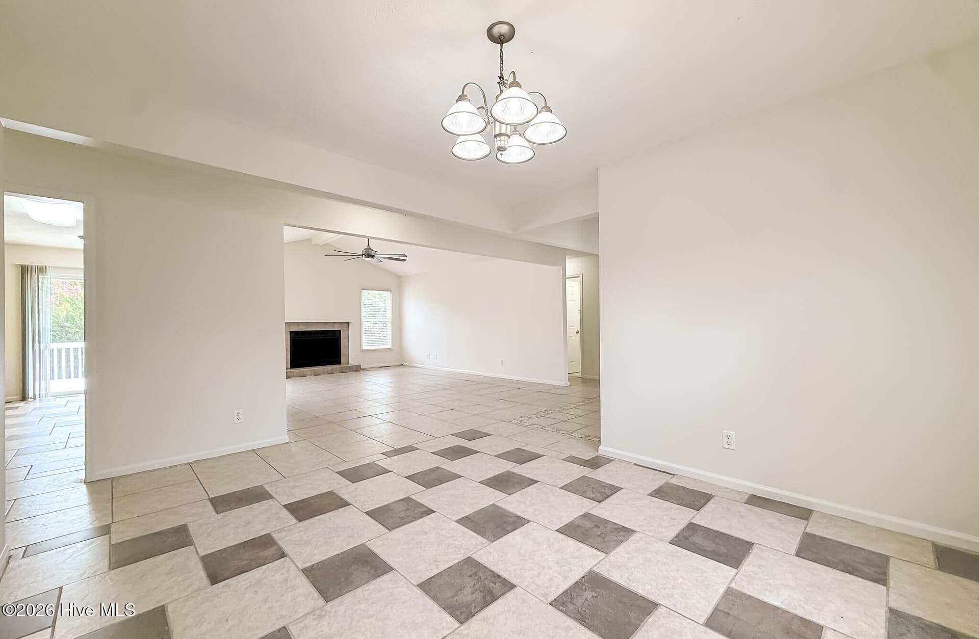 Single Family Residence at 5 Bridle Path Circle, Pinehurst, NC 28374, photo 18 of 65