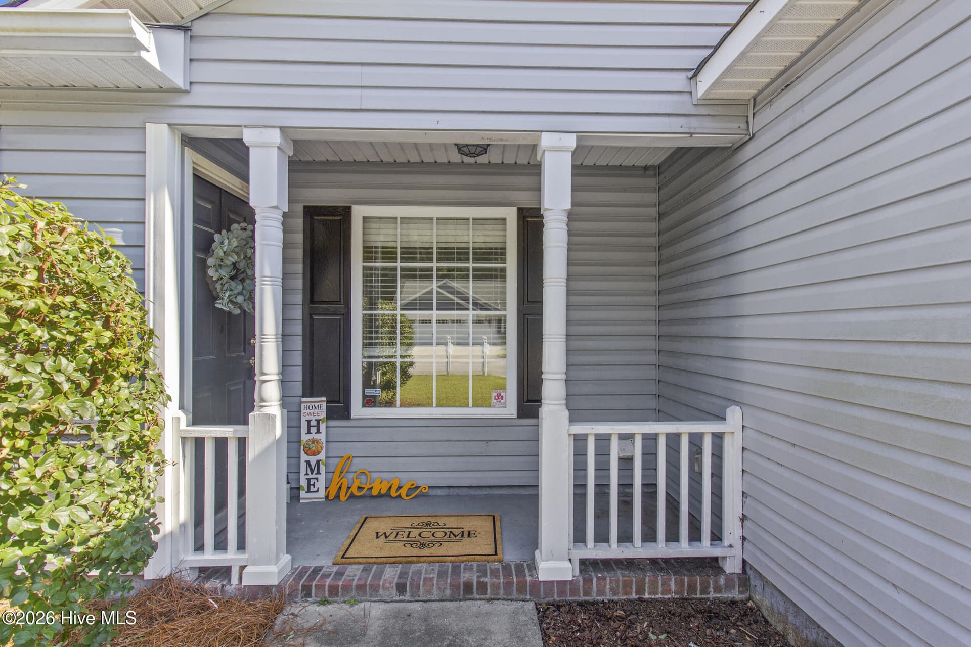 Single Family Residence at 4745 Corena Drive, New Bern, NC 28562, photo 2 of 25