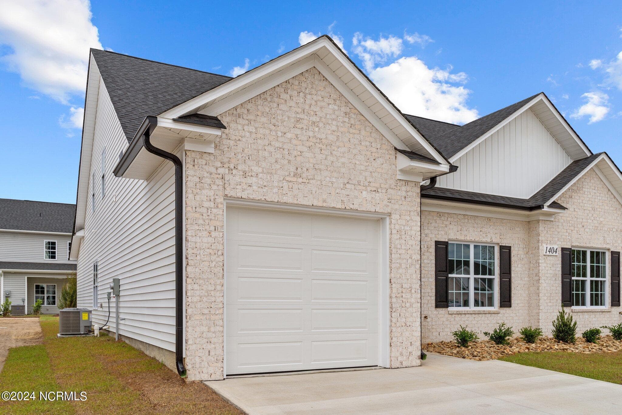 Townhouse at 2025 Dartford Drive A, Greenville, NC 27834, photo 6 of 57
