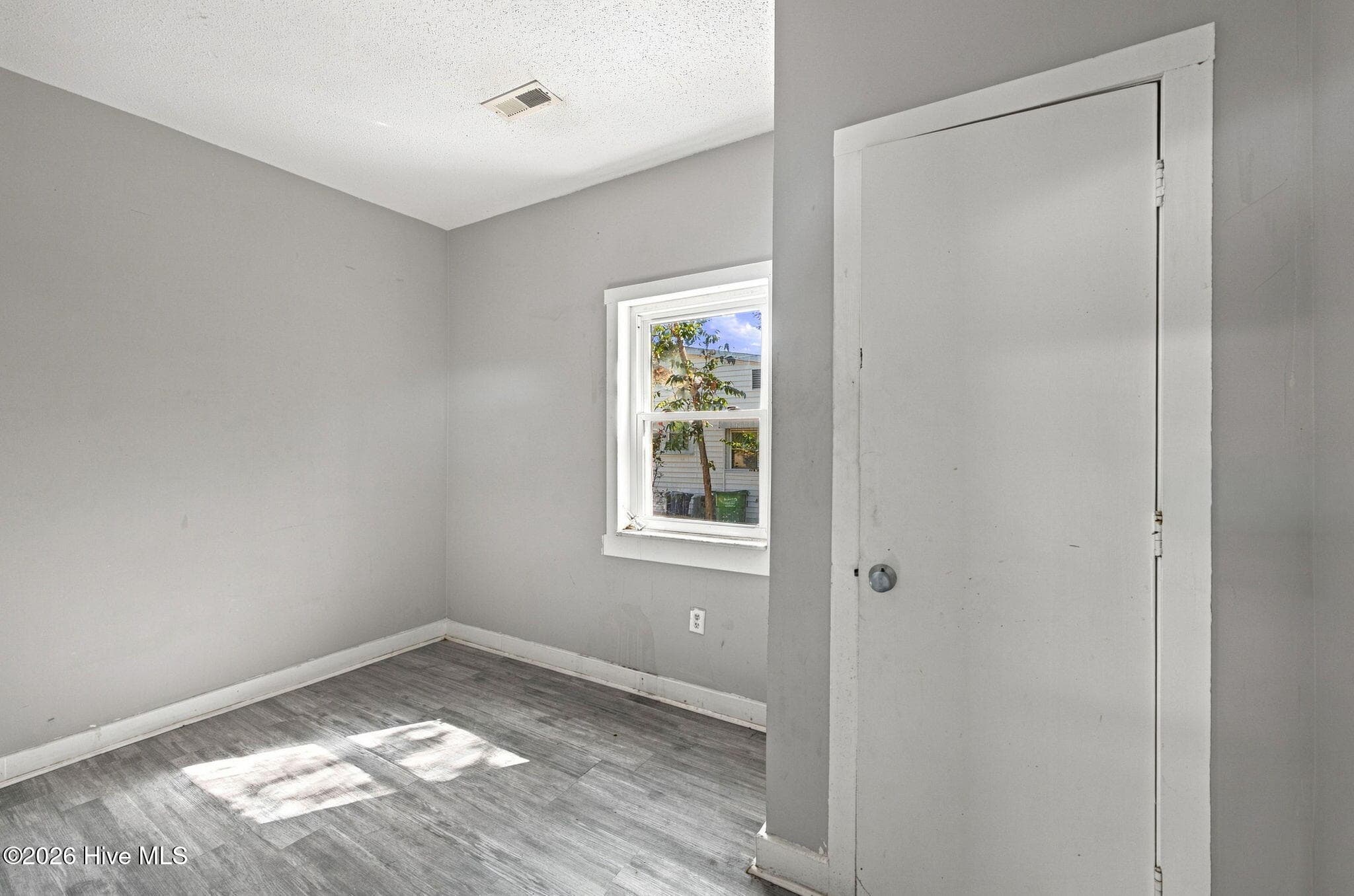 Single Family Residence at 1314 Glenn Street, Wilmington, NC 28401, photo 16 of 38