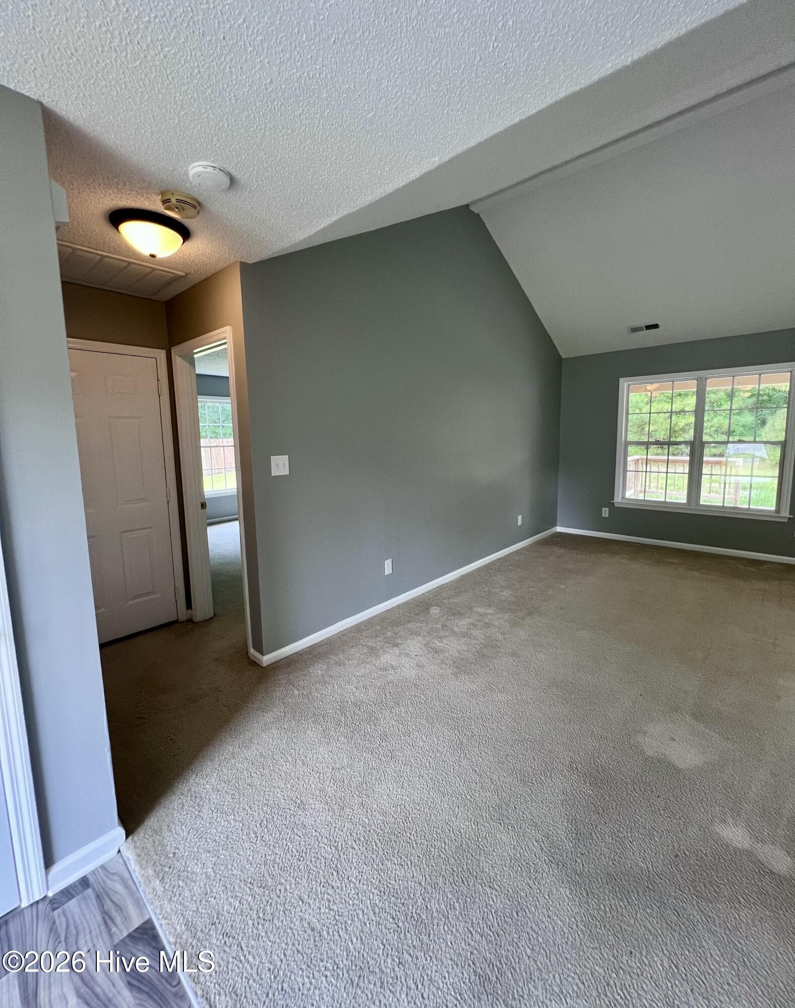 Single Family Residence at 206 Rosewood Circle, Jacksonville, NC 28546, photo 2 of 4