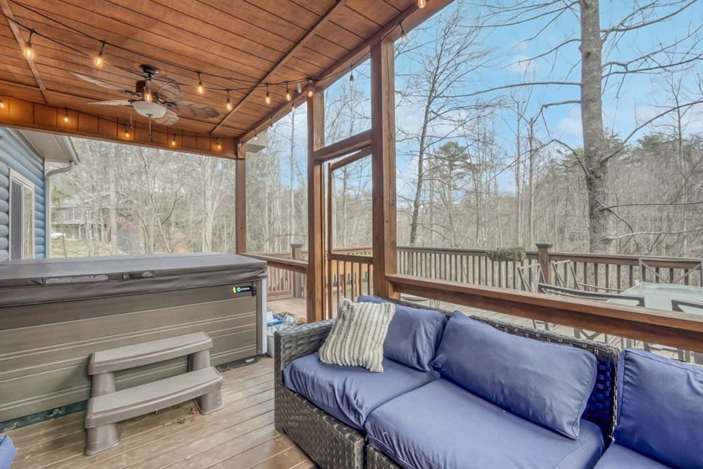 Single Family Residence at 95 Breezy Brook Lane 5, Hayesville, NC 28904, photo 25 of 35