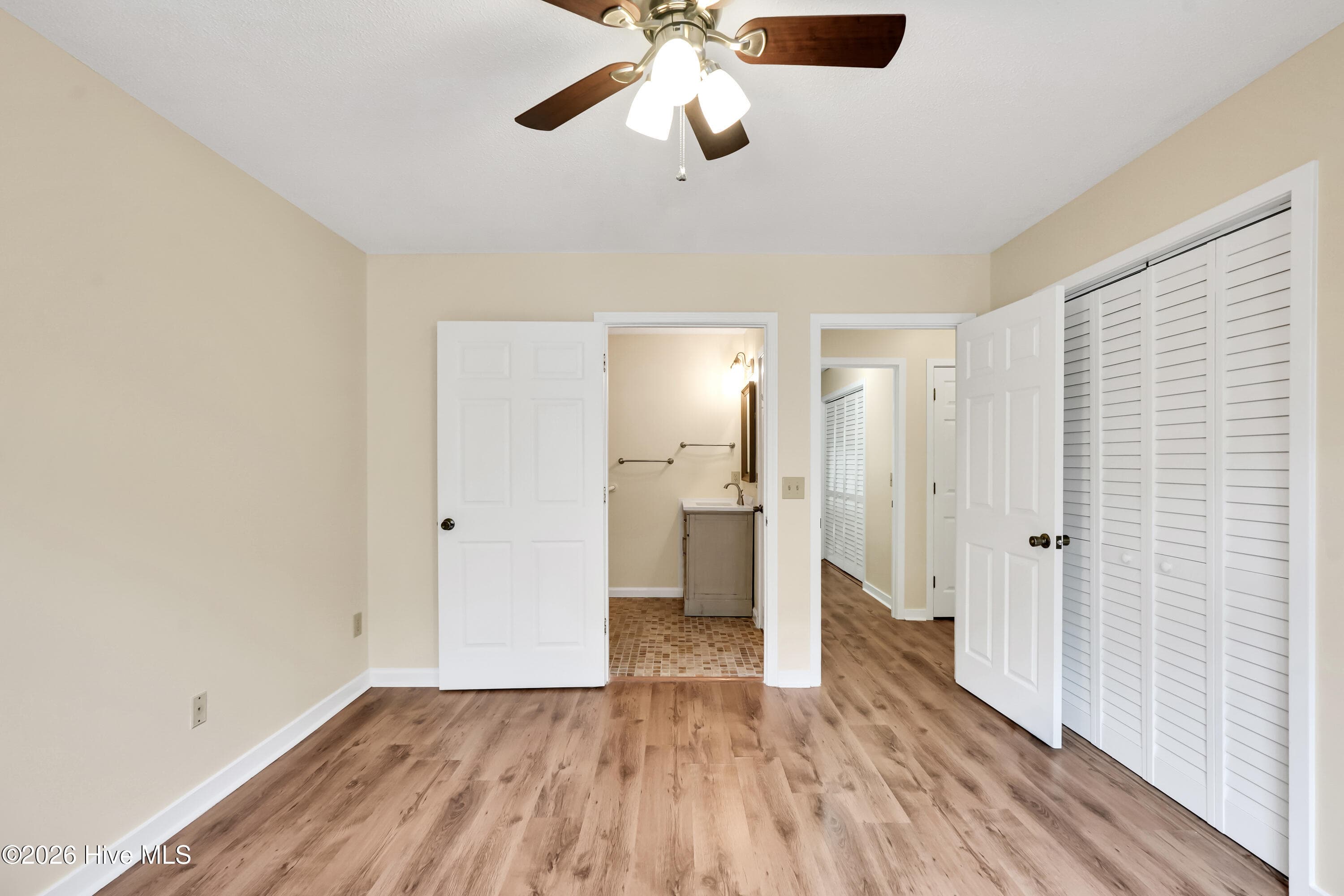 Townhouse at 221 Inland Greens Circle, Wilmington, NC 28405, photo 20 of 44