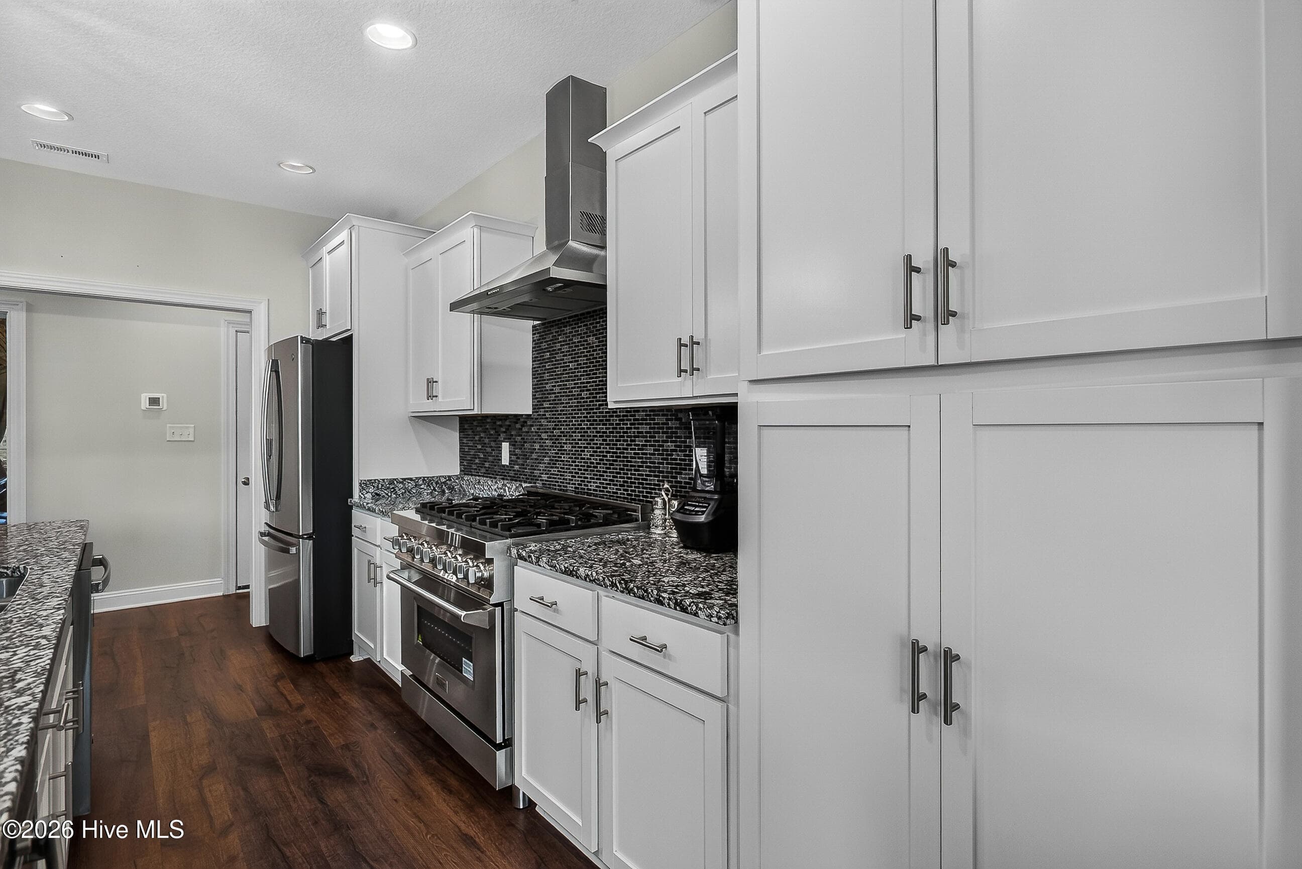 Single Family Residence at 318 Naval Store Drive, Jacksonville, NC 28546, photo 20 of 47