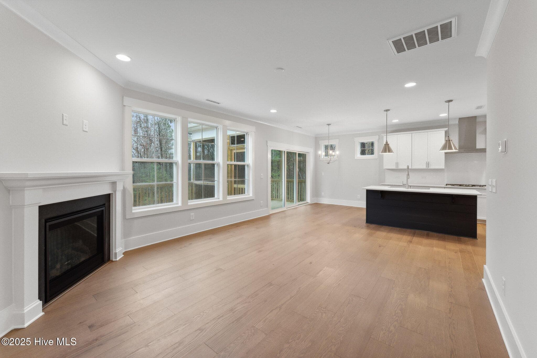 Single Family Residence at 1016 Doe Place, Wilmington, NC 28409, photo 13 of 36