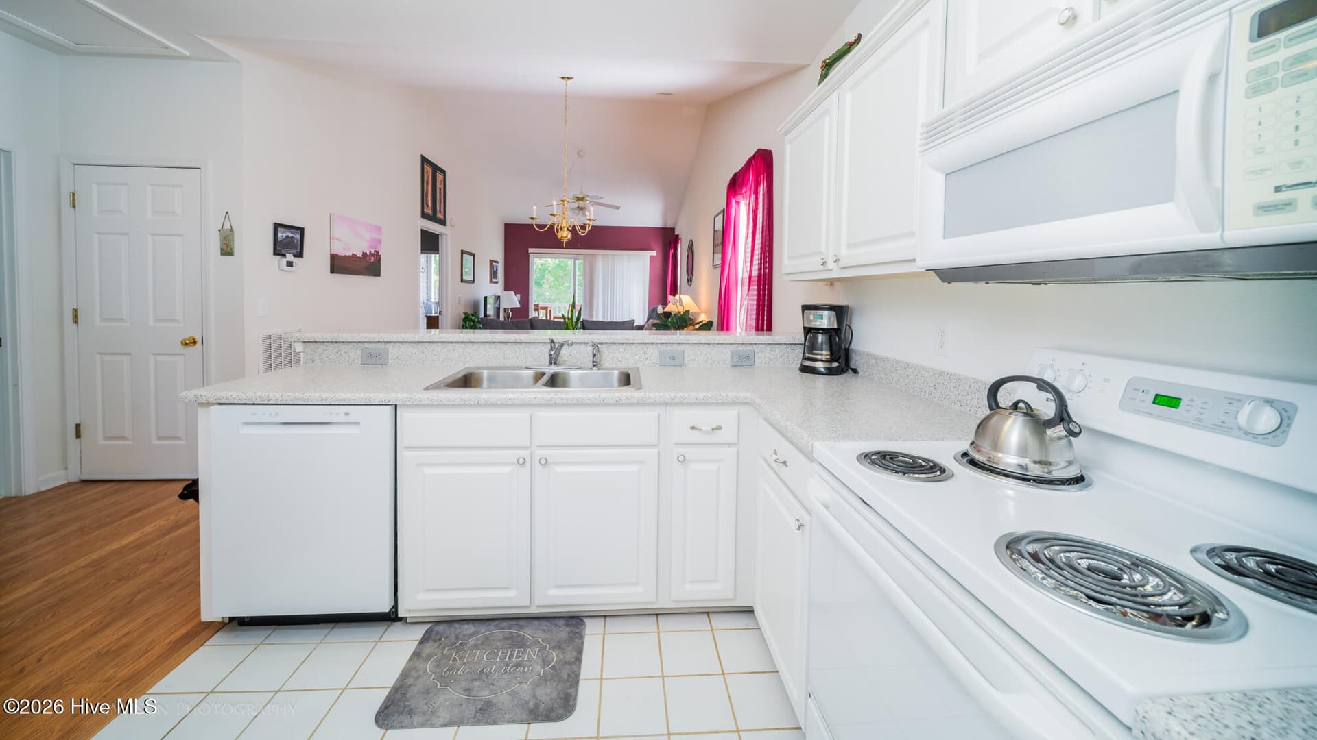 Condominium at 880 Great Egret Circle SW 10f, Sunset Beach, NC 28468, photo 6 of 58