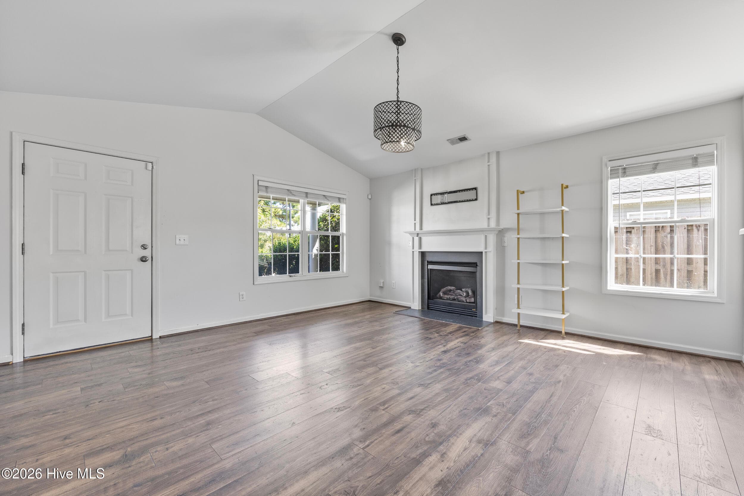 Single Family Residence at 605 Brookbend Drive, Wilmington, NC 28411, photo 11 of 40