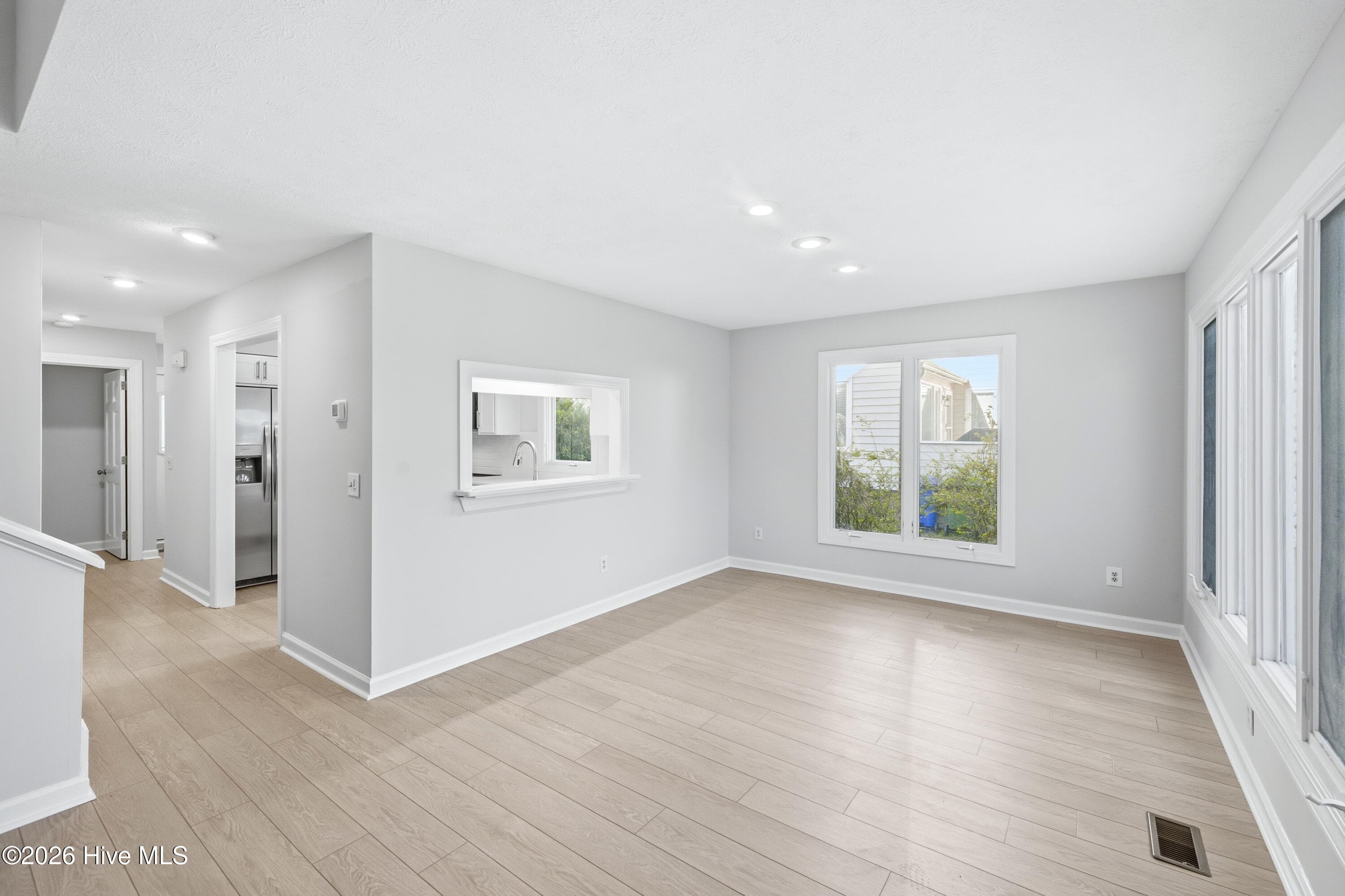 Townhouse at 323 Wimbledon Court, Wilmington, NC 28412, Wilmington, photo 13 of 41