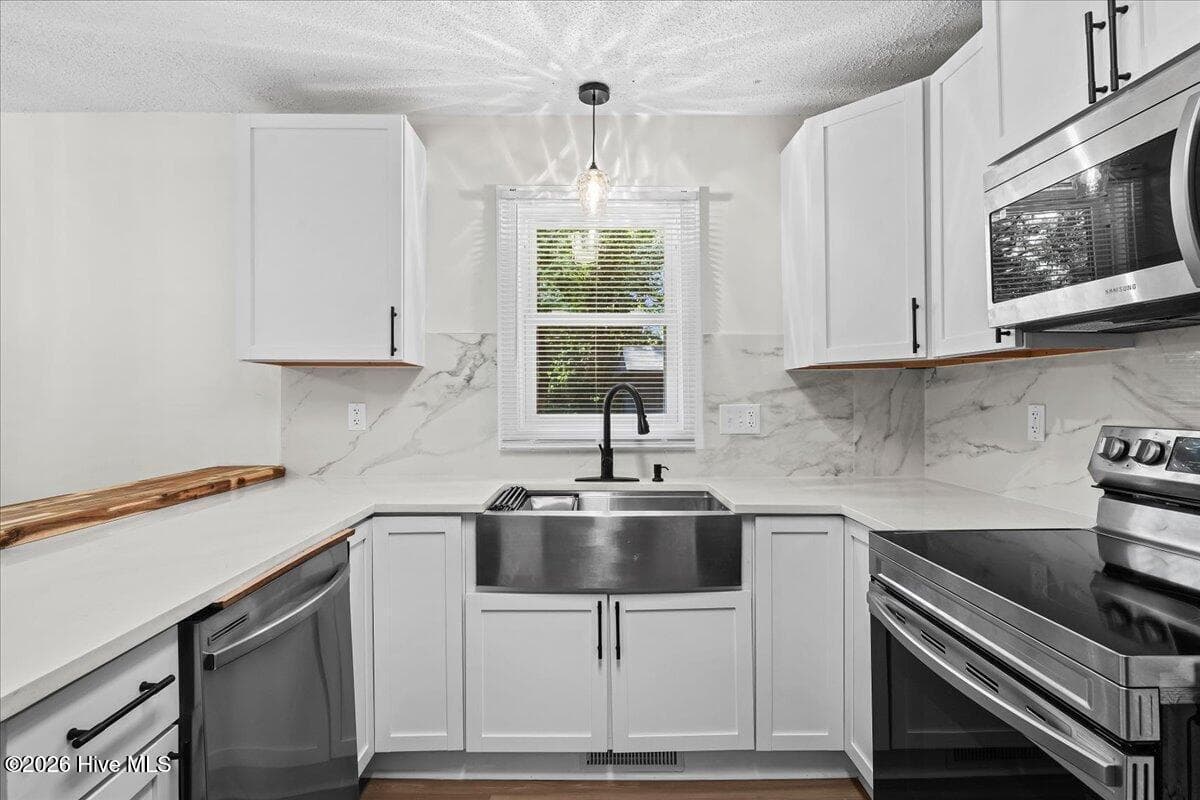 Single Family Residence at 1201 York Street, Rocky Mount, NC 27803, photo 11 of 27