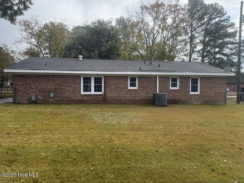 Single Family Residence at 1412 Russell Street, Rocky Mount, NC 27803, photo 12 of 13