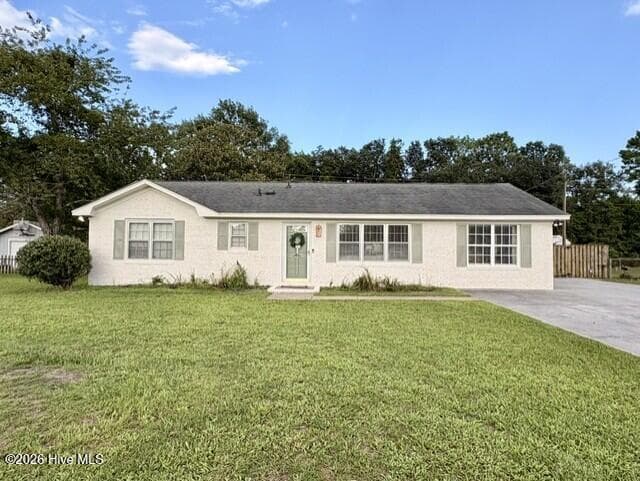 Single Family Residence at 1202 Spring Branch Road, Wilmington, NC 28405, photo 2 of 21