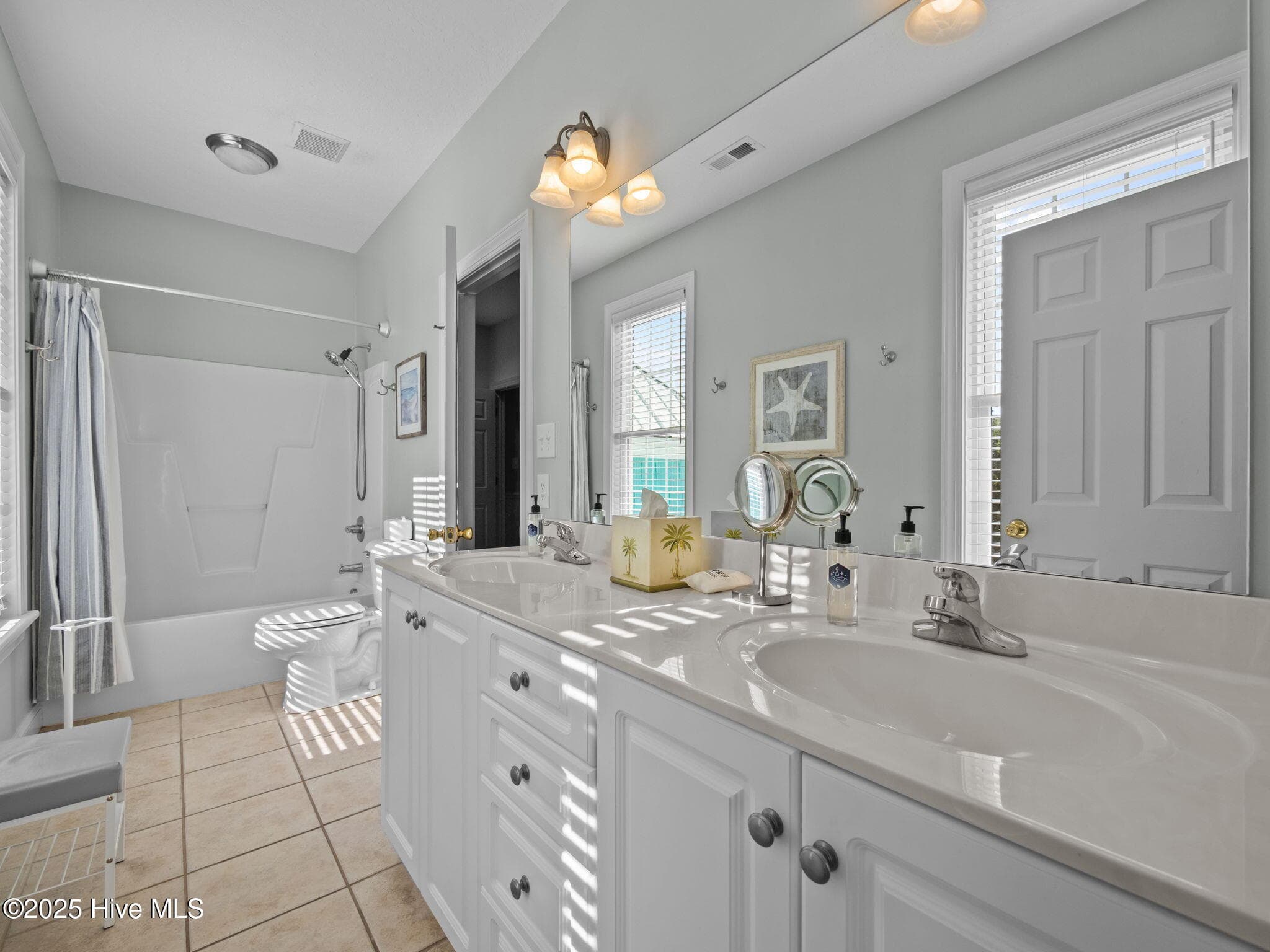Single Family Residence at 9902 Colonel Hanson Court, Emerald Isle, NC 28594, photo 26 of 56