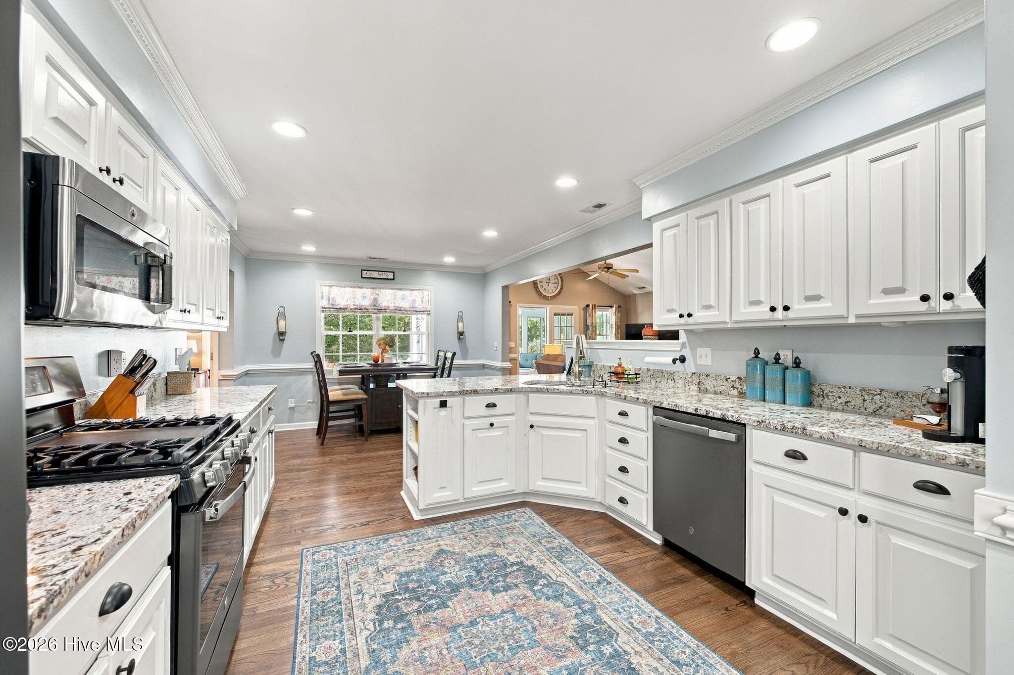 Single Family Residence at 100 Fern Court, New Bern, NC 28562, photo 18 of 53