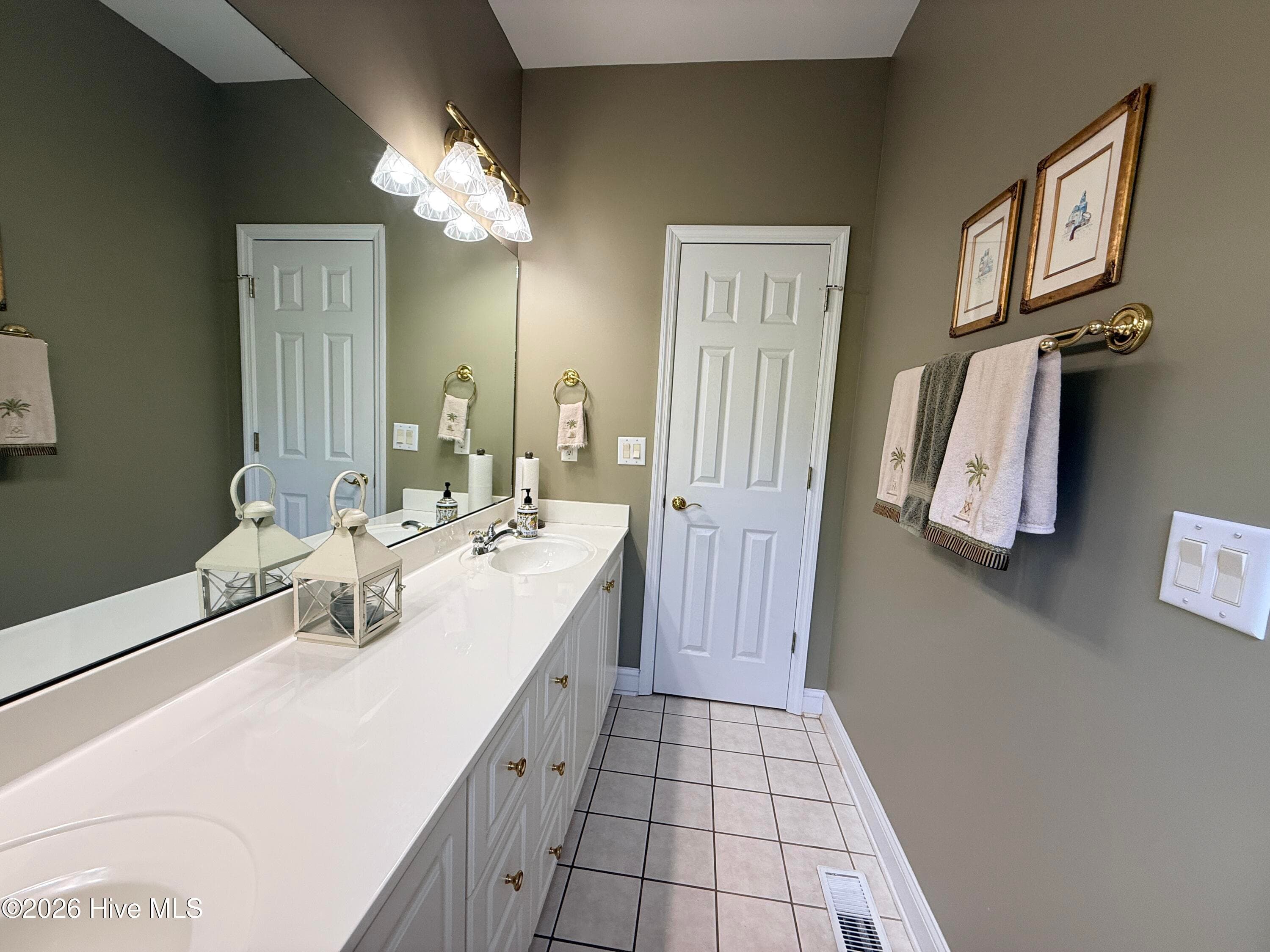 Single Family Residence at 722 S Paisley Court, Wilmington, NC 28409, photo 43 of 114