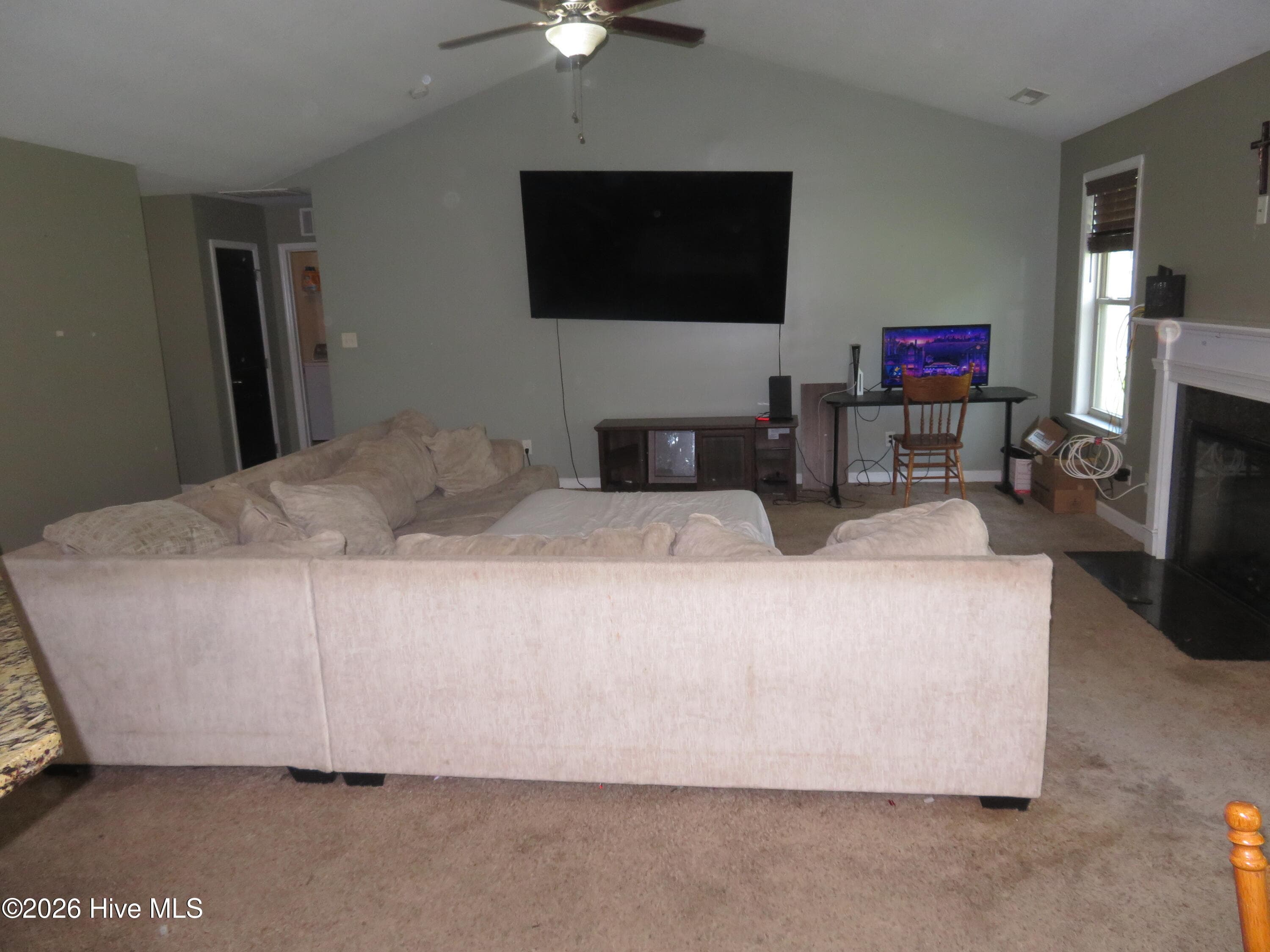 Single Family Residence at 702 Ashley Meadow Lane, Jacksonville, NC 28546, photo 7 of 51