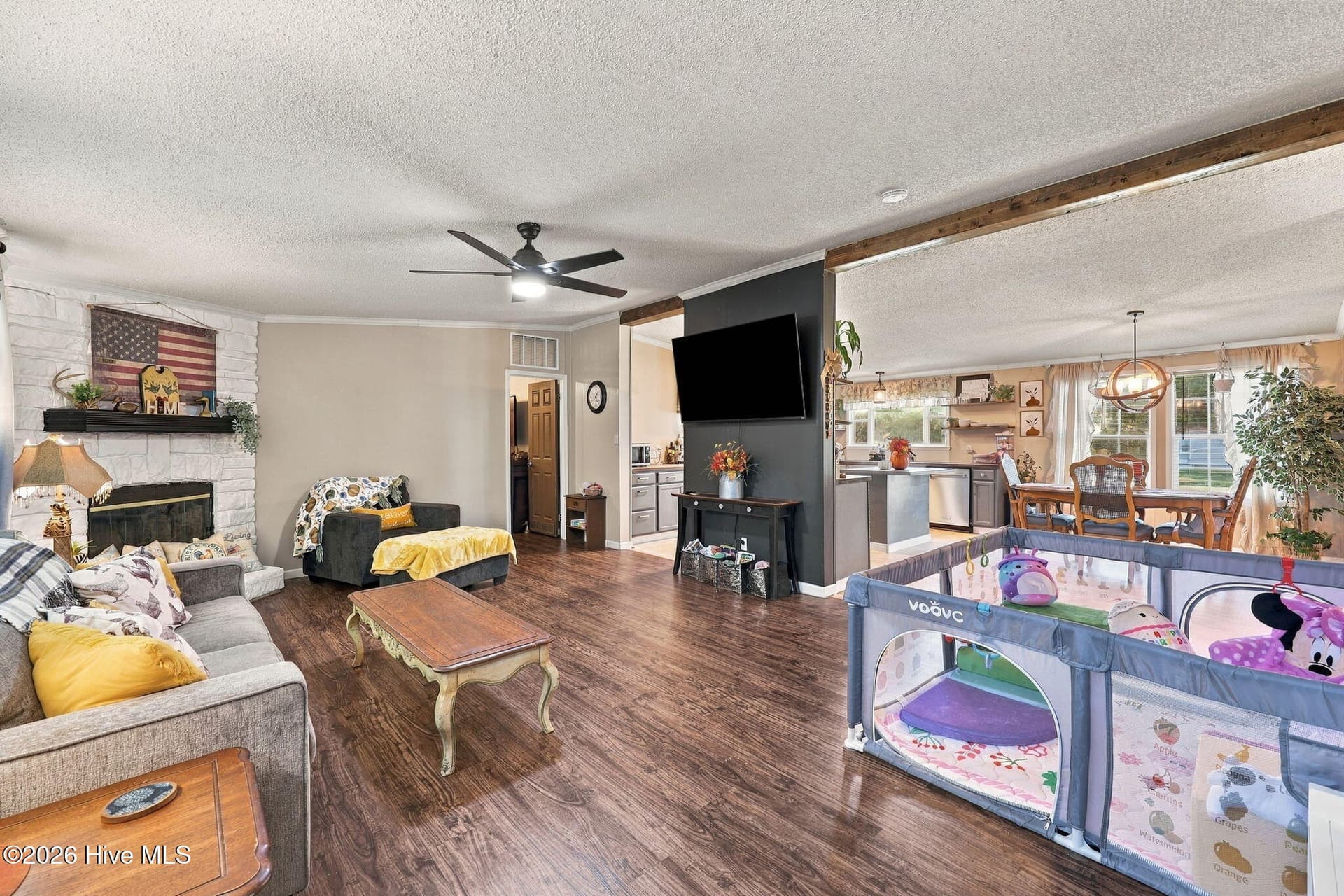 Living Room - 102 Wildcat Court, Richlands, NC 28574