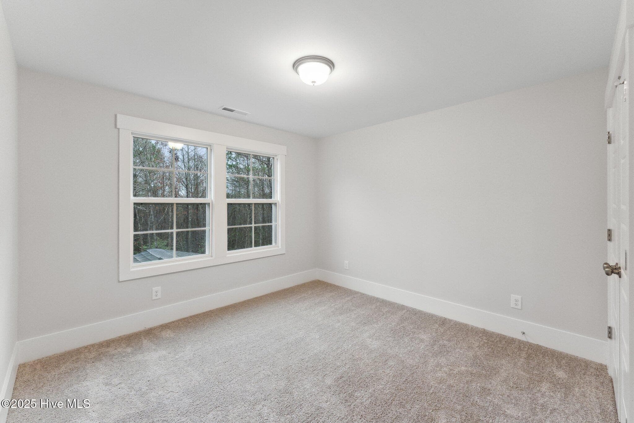 Single Family Residence at 1016 Doe Place, Wilmington, NC 28409, photo 29 of 36