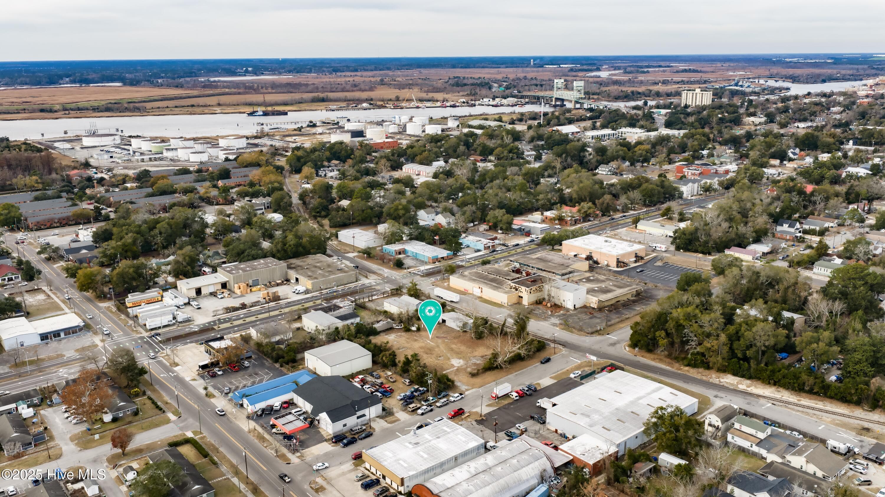 Mixed Use at 1403 S 5th Avenue, Wilmington, NC 28401, photo 16 of 27