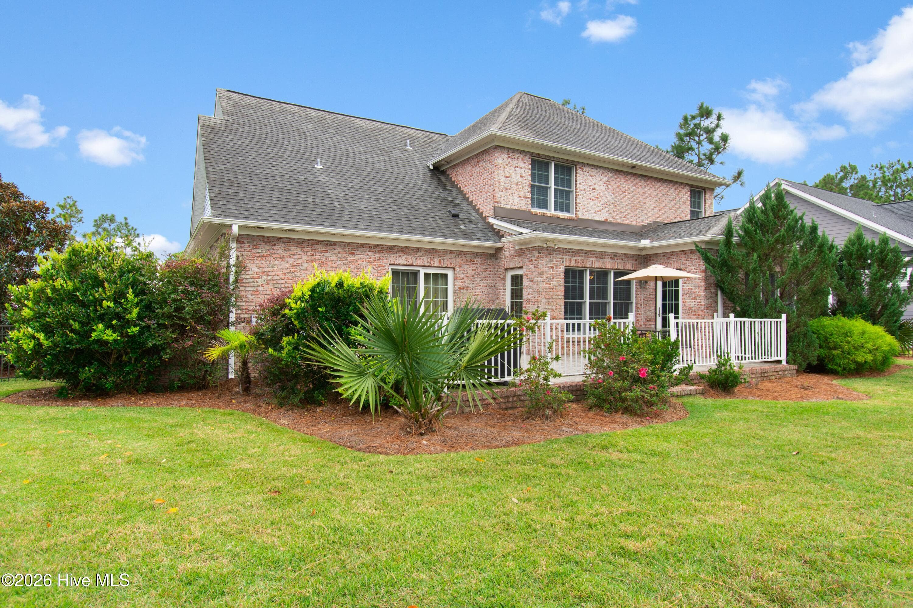 Single Family Residence at 3227 Moss Hammock Wynd, Southport, NC 28461, photo 8 of 87