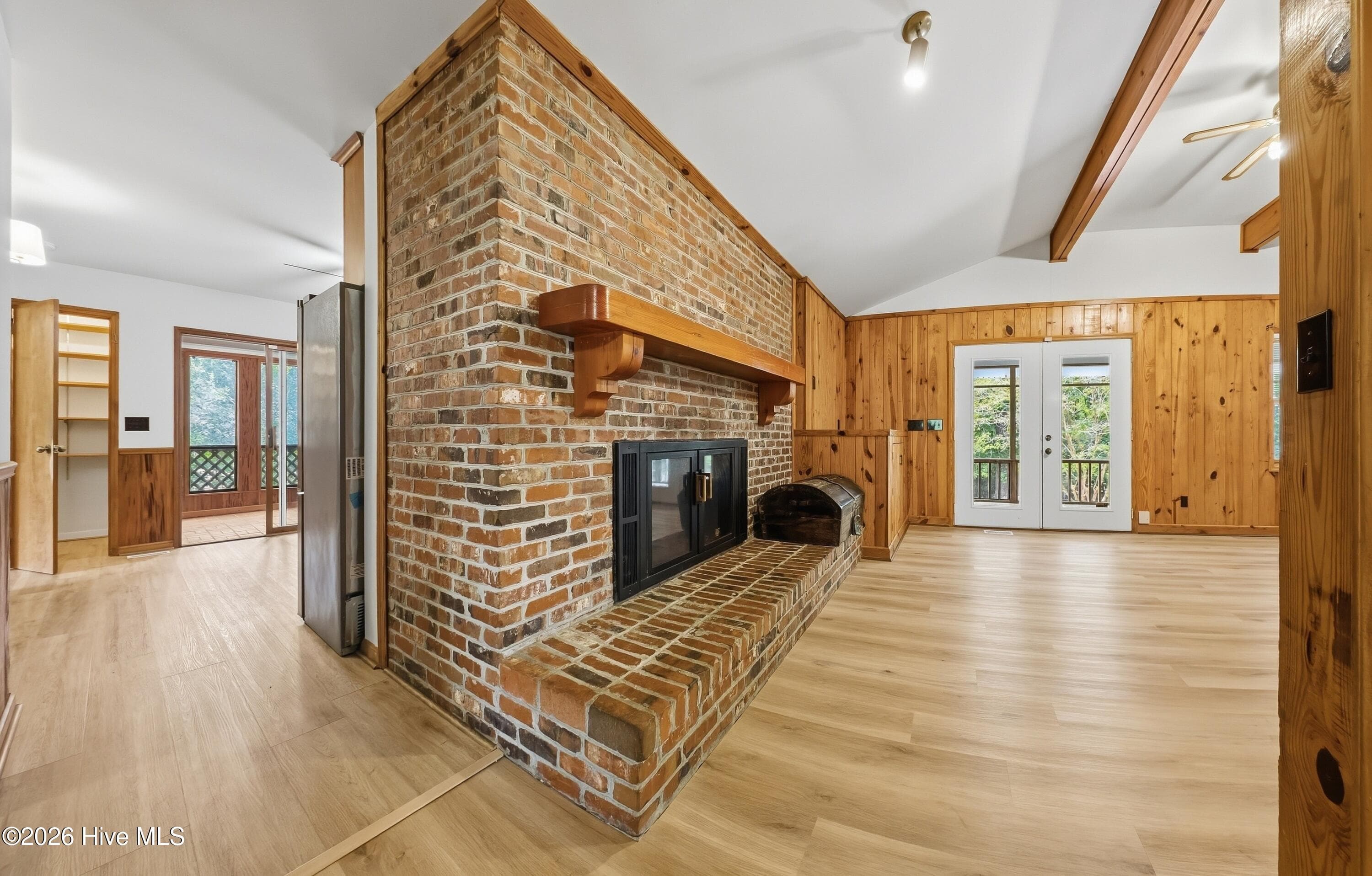 Single Family Residence at 306 Shore Point Drive, Wilmington, NC 28411, photo 15 of 86