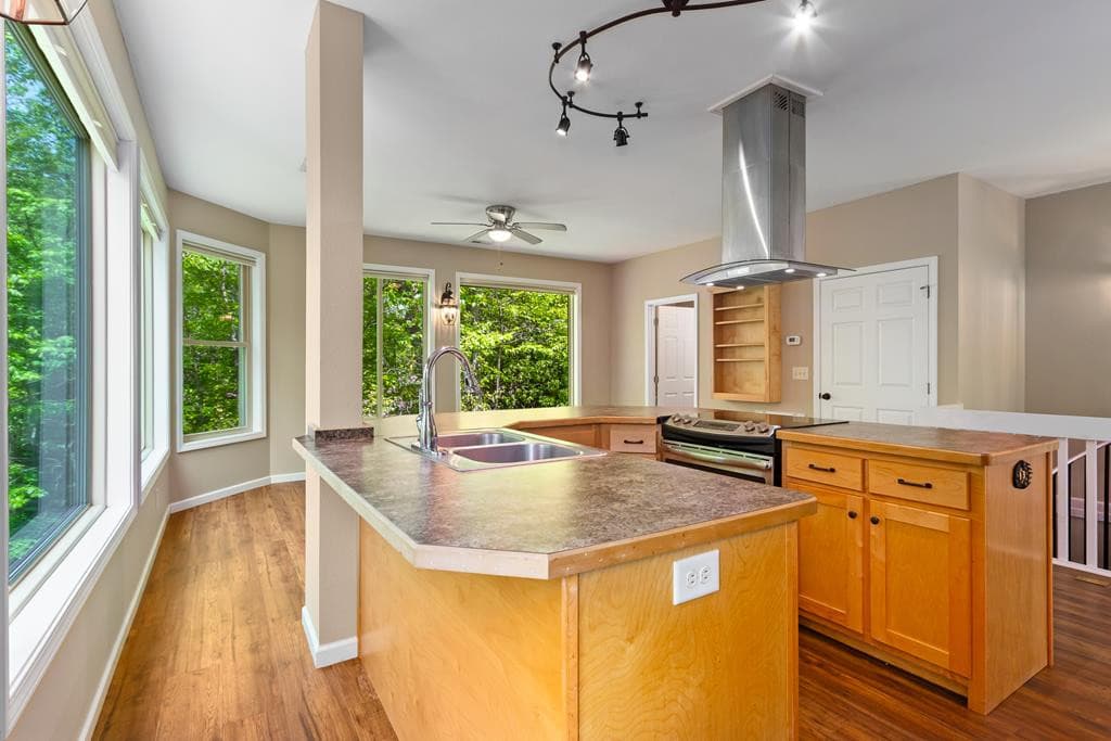Single Family Residence at 285 Peachtree Mtn Est Road, Murphy, NC 28906, photo 27 of 82