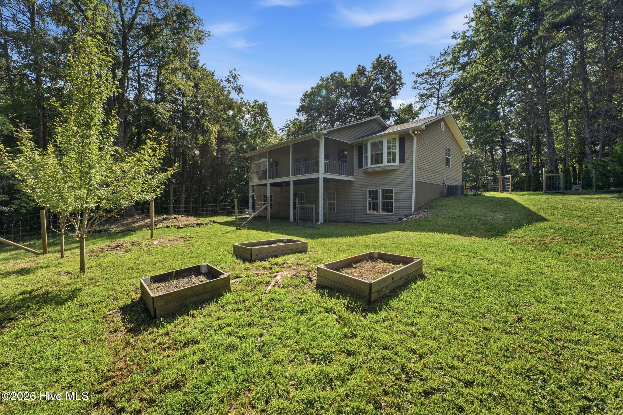 Single Family Residence at 5111 Summer Wood Lane, Young Harris, GA 30582, photo 12 of 45