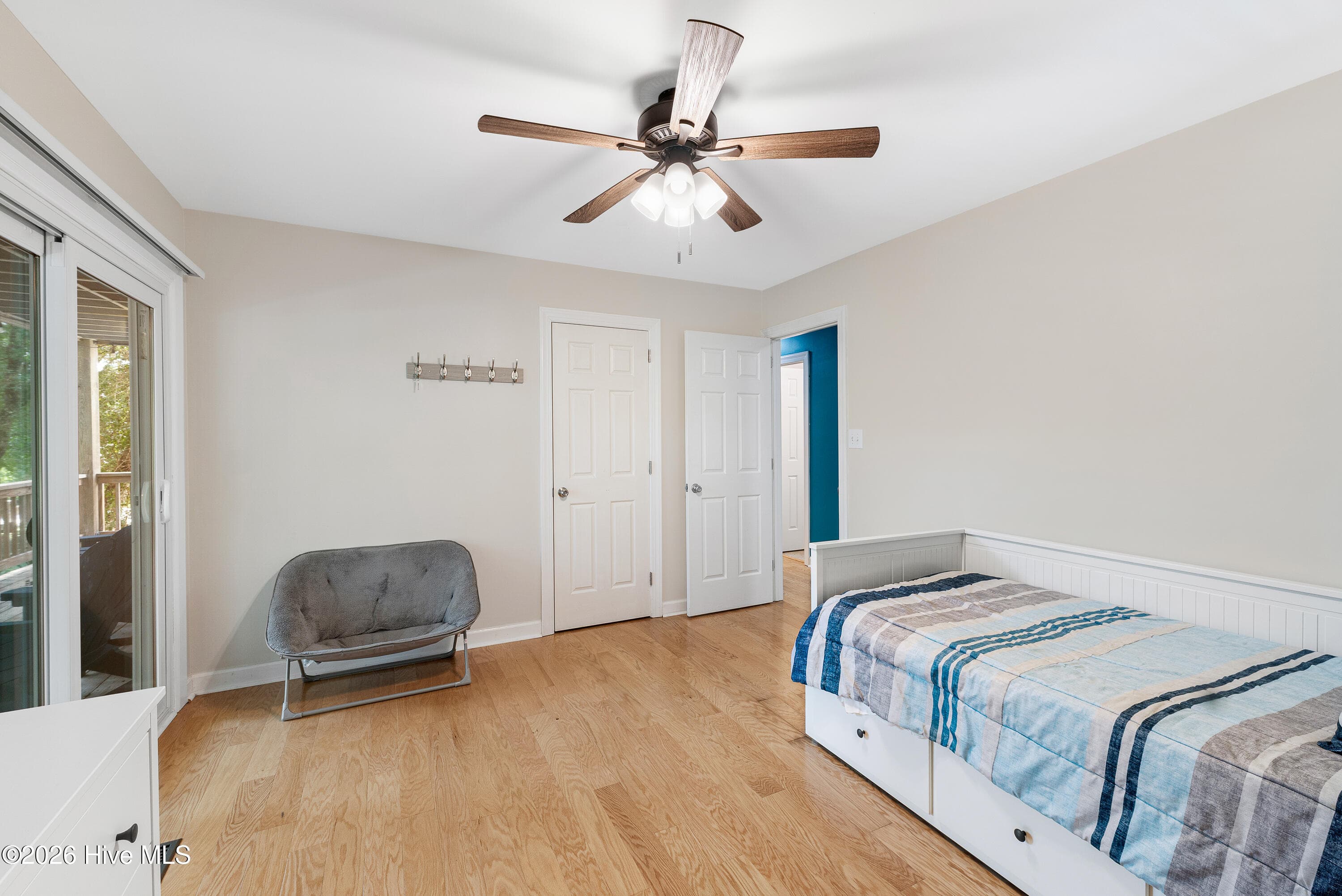 Single Family Residence at 102 Sandpiper Lane, Indian Beach, NC 28512, photo 22 of 64