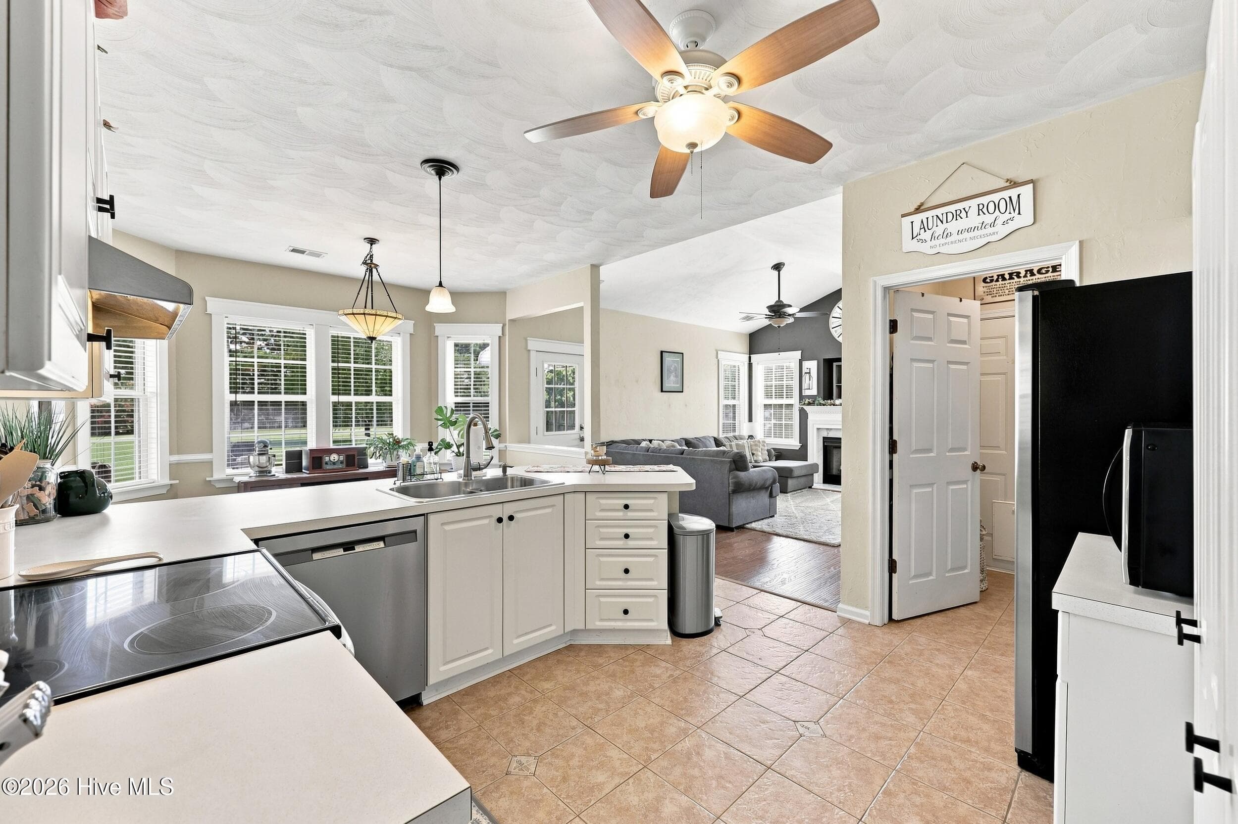 Single Family Residence at 122 Mack Jones Road, Moyock, NC 27958, photo 10 of 38
