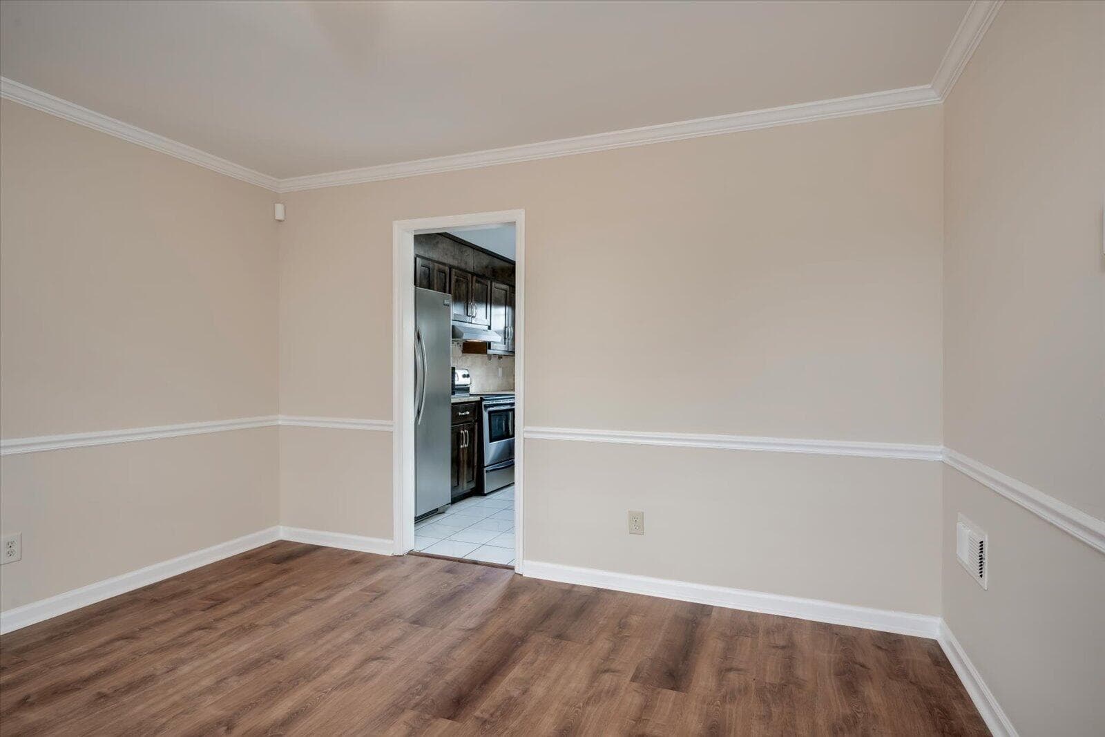 Single Family Residence at 2214 Pleasant Drive, Augusta, GA 30907, photo 9 of 31