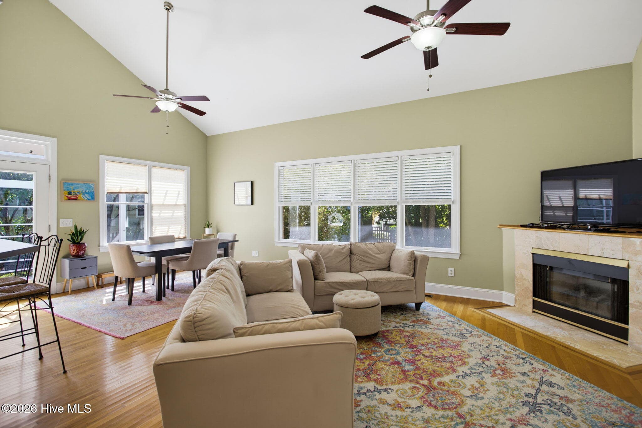 Single Family Residence at 8117 Mason Ridge Lane, Wilmington, NC 28409, photo 2 of 3