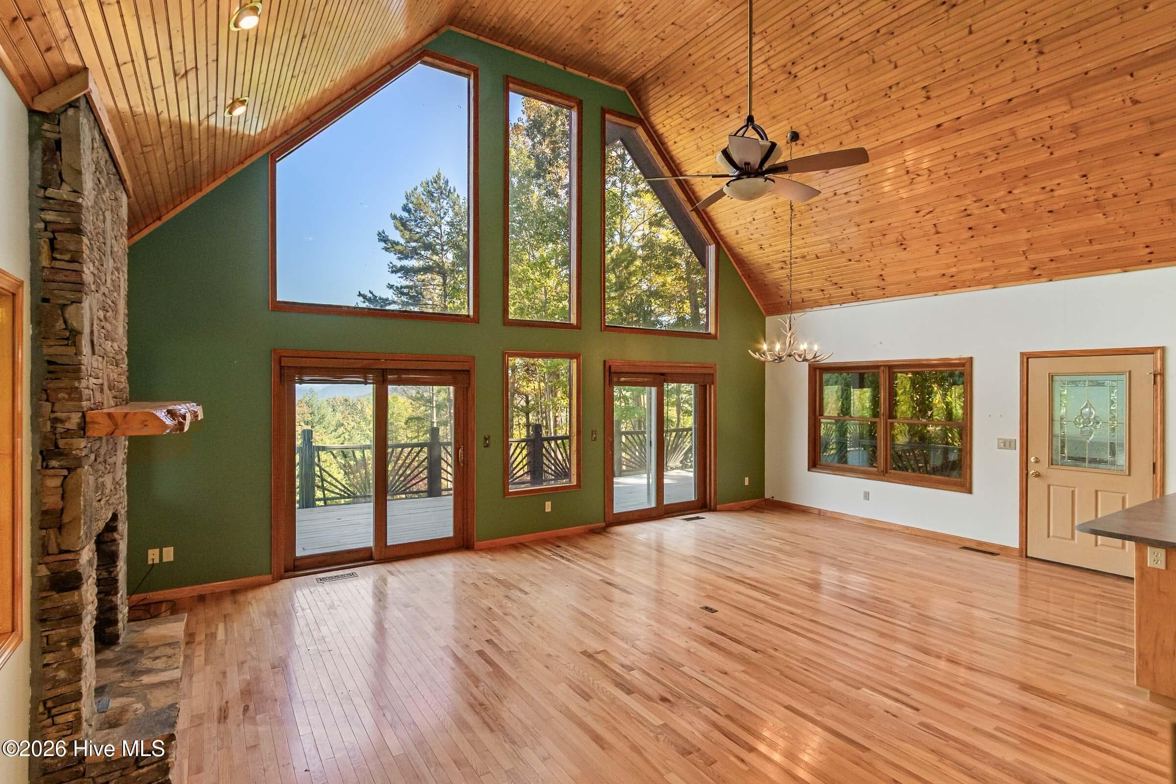 Single Family Residence at 75 Mountain Overlook Drive, Murphy, NC 28906, photo 38 of 80
