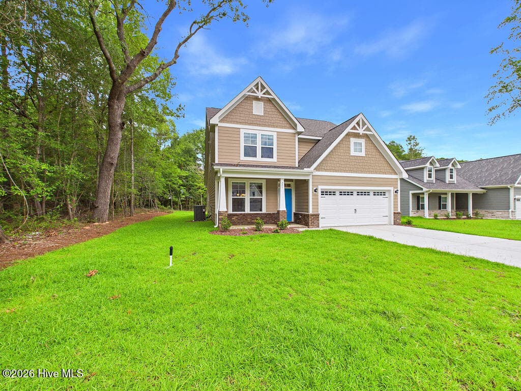 TELLURIDE LOT 04 - 'Berton' - 221 Telluride Court, Aberdeen, NC 28315